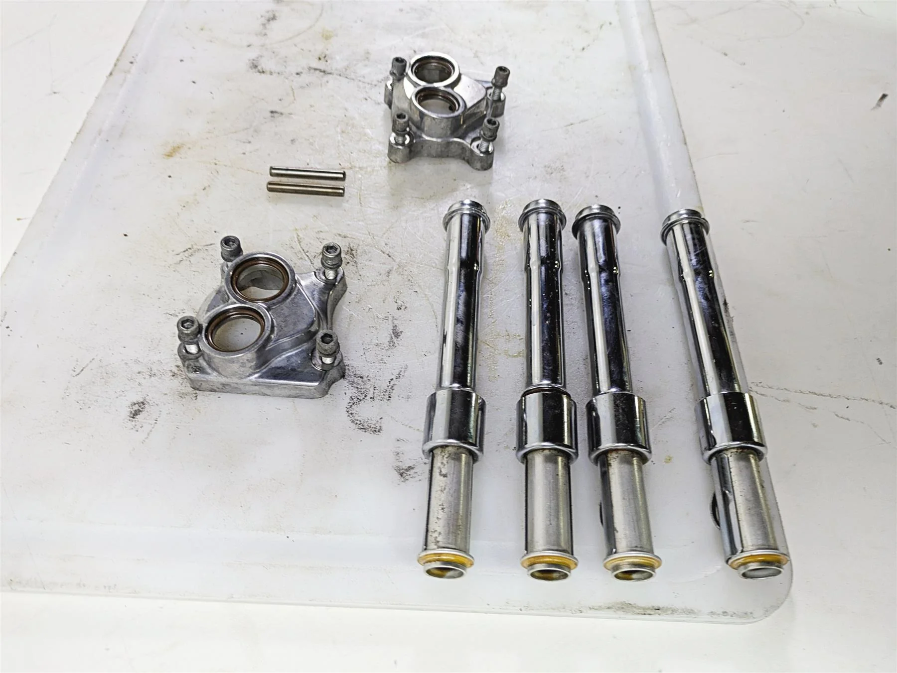 2015 Harley FXDF Dyna Fat Bob Push Rod & Lifter Cover Set 17965-99 17967-99 - Image 2