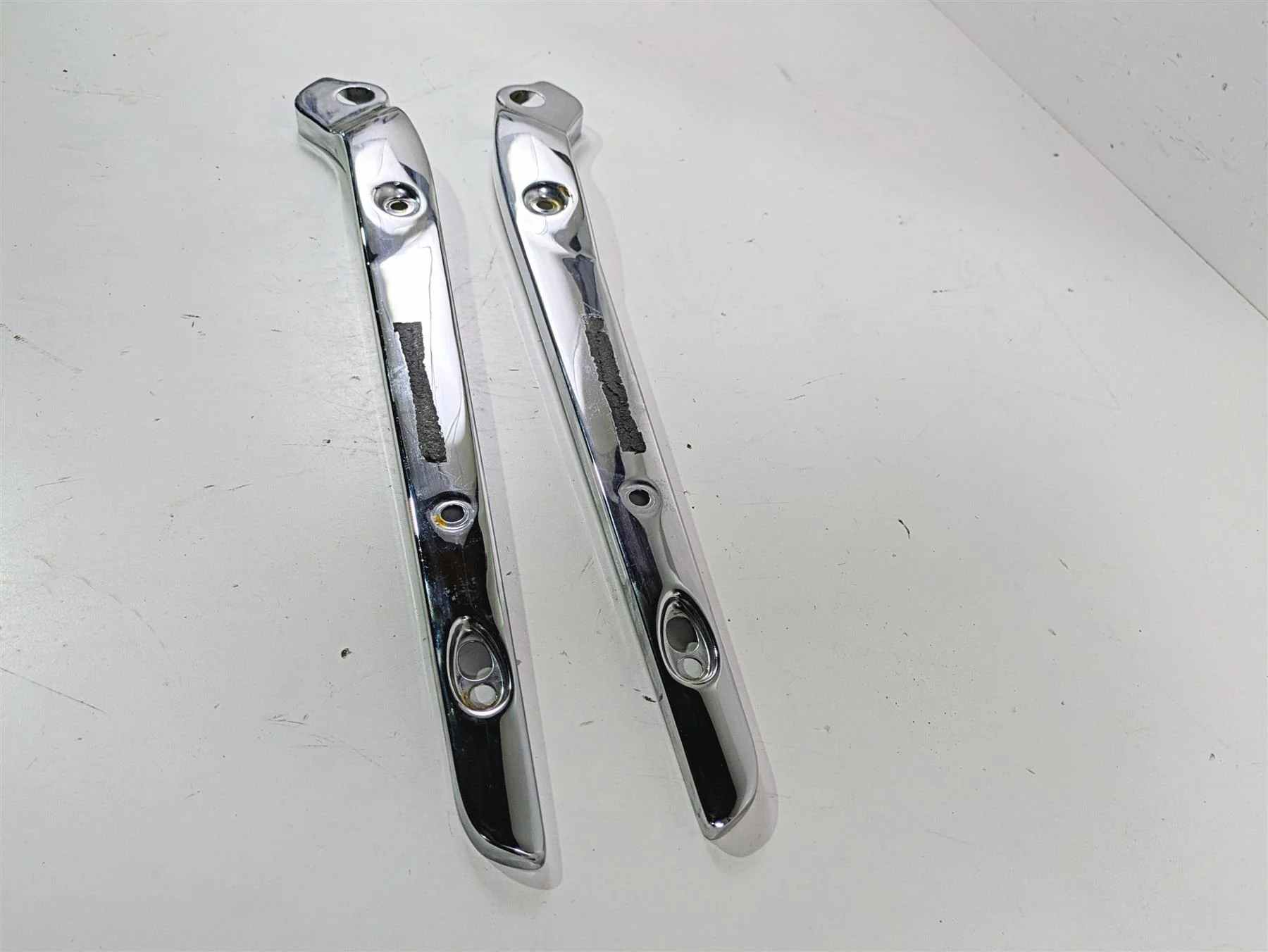 2015 Harley FXDF Dyna Fat Bob Rear Chrome Fender Struts Braces 59410-08 59281-08 - Image 3