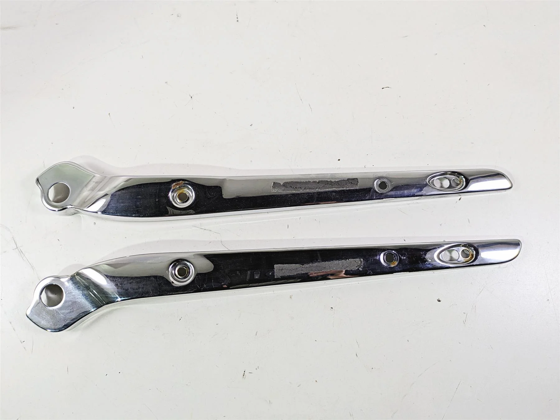 2015 Harley FXDF Dyna Fat Bob Rear Chrome Fender Struts Braces 59410-08 59281-08 - Image 4