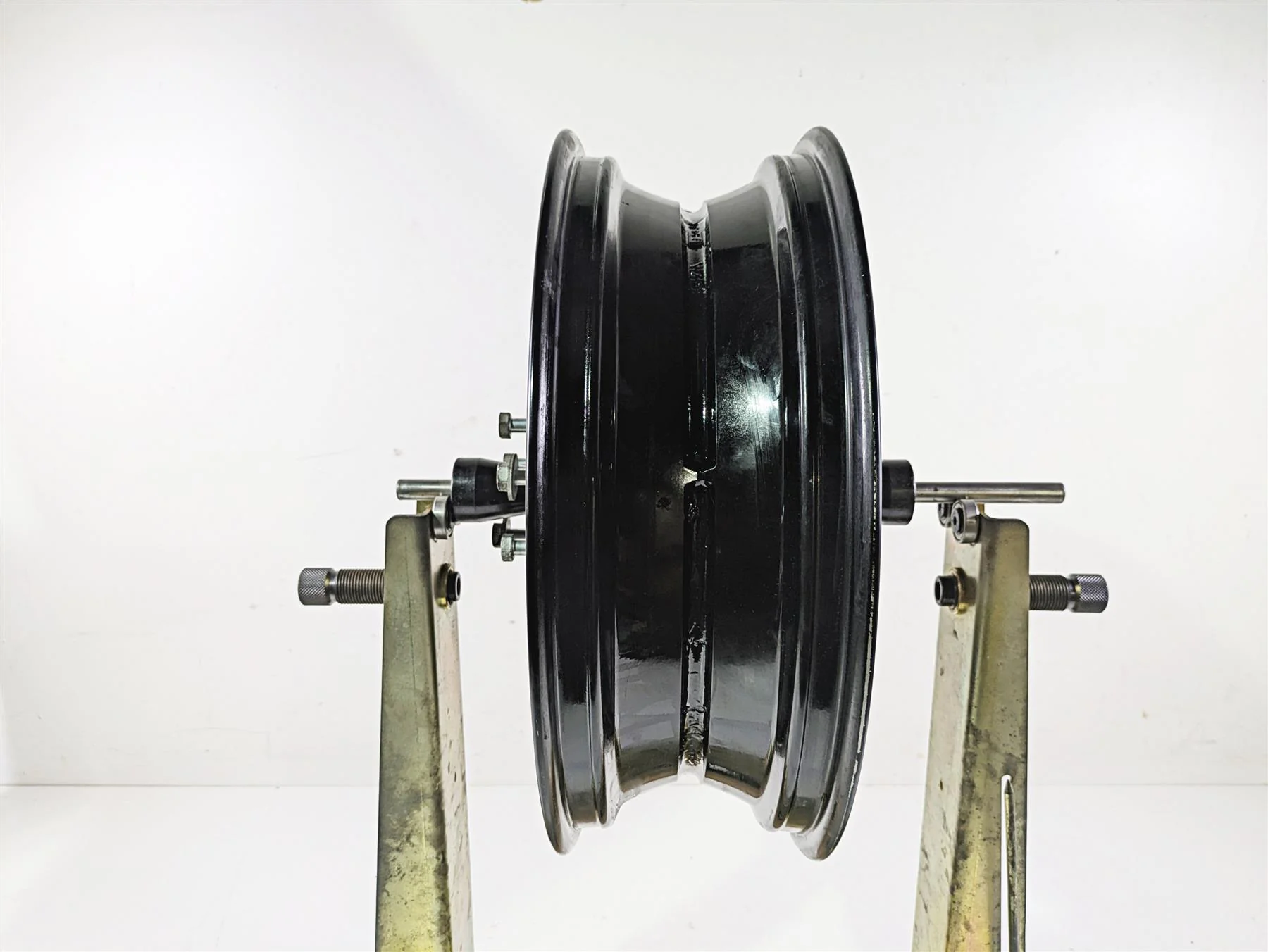 2015 Harley FXDF Dyna Fat Bob Rear Wheel Rim Straight 16x5 Black 40900261 - Image 3