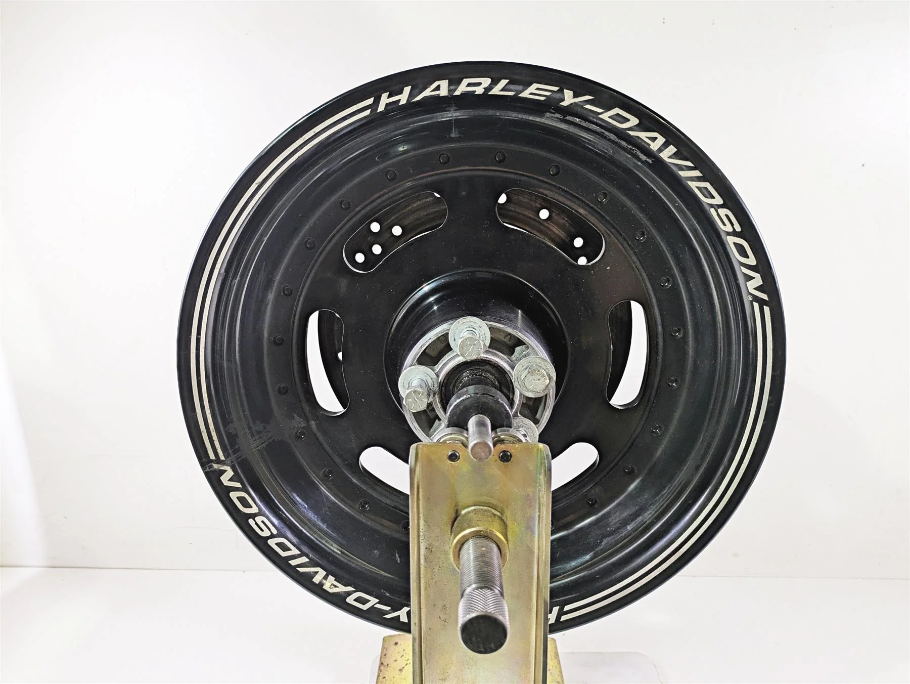 2015 Harley FXDF Dyna Fat Bob Rear Wheel Rim Straight 16x5 Black 40900261 - Image 4