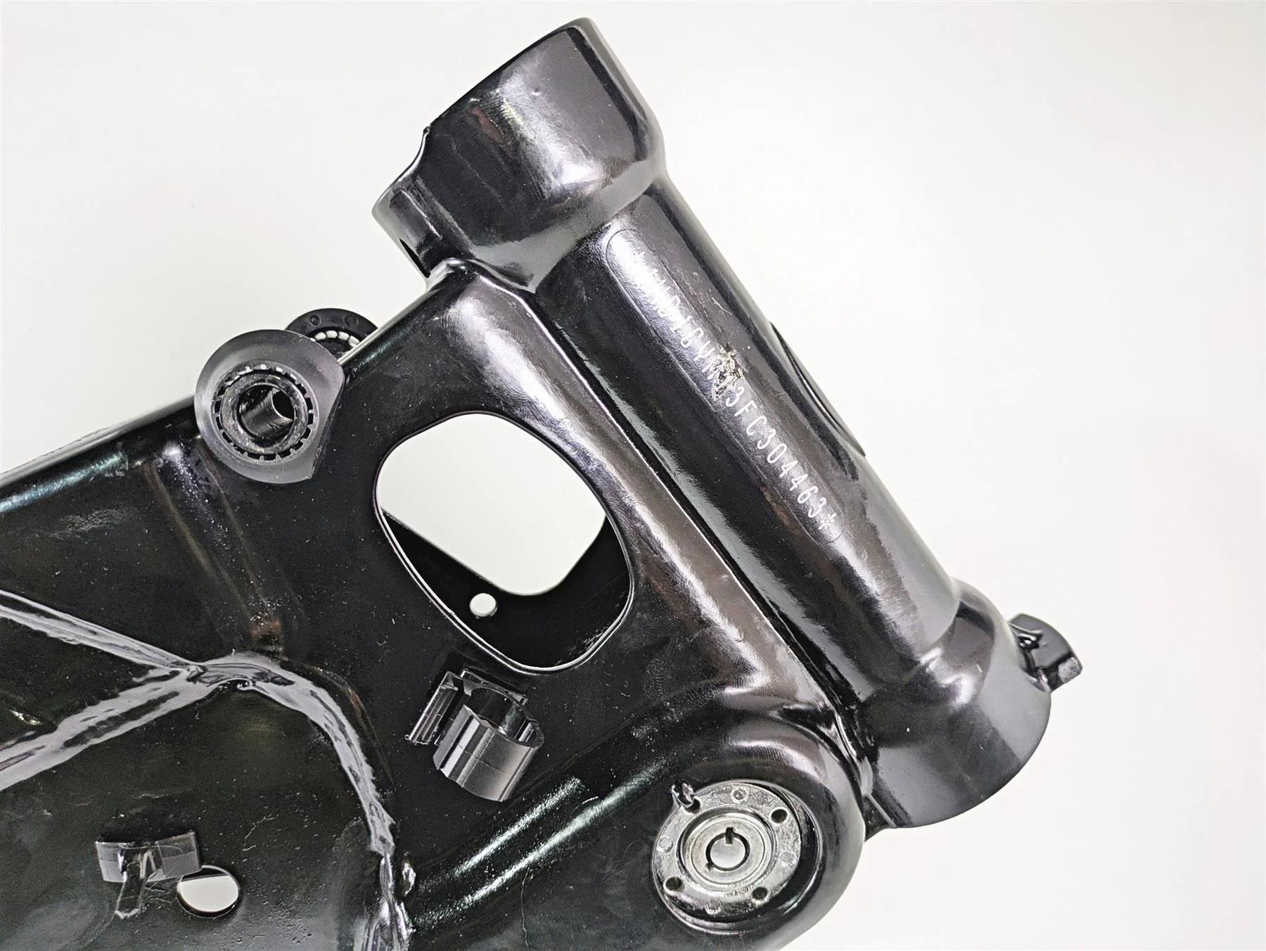 2015 Harley FXDF Dyna Fat Bob Straight Main Frame Chassis With Clean Ohio Title 47760-10A - Image 2