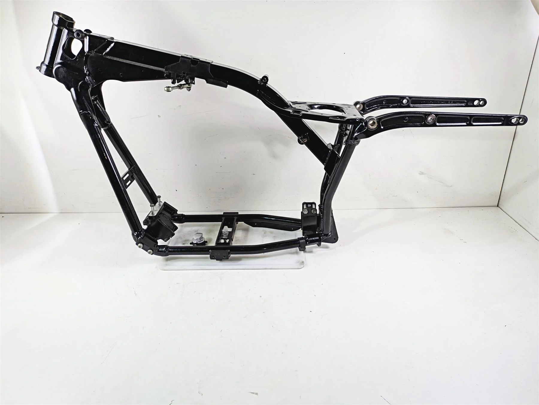 2015 Harley FXDF Dyna Fat Bob Straight Main Frame Chassis With Clean Ohio Title 47760-10A - Image 6