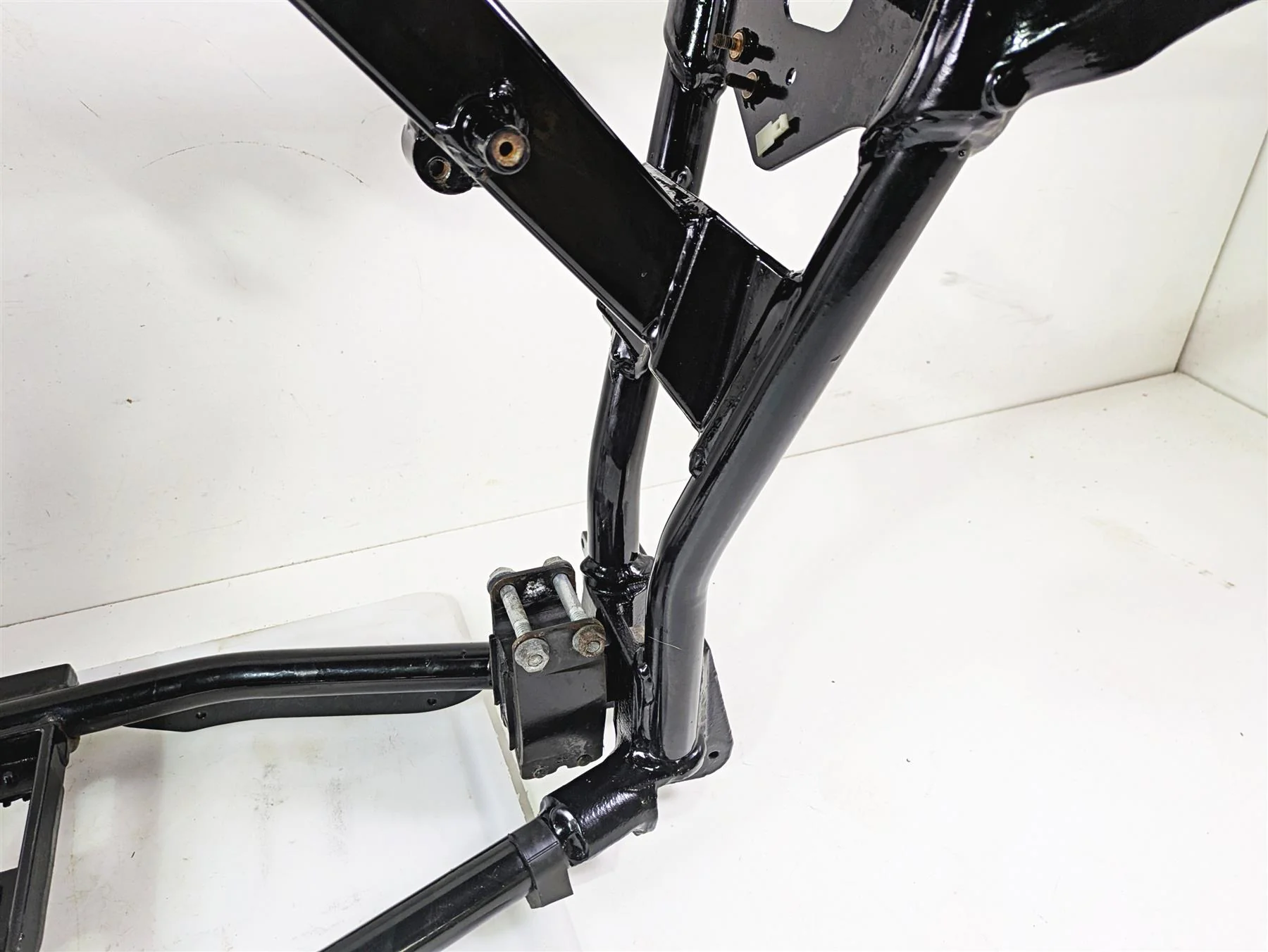 2015 Harley FXDF Dyna Fat Bob Straight Main Frame Chassis With Clean Ohio Title 47760-10A - Image 8