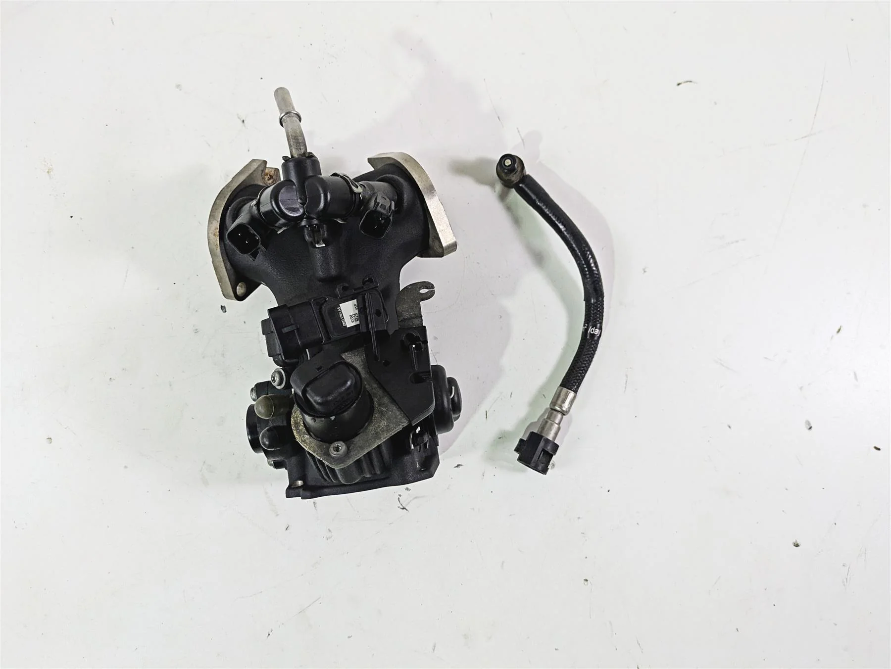 2015 Harley FXDF Dyna Fat Bob Throttle Body Fuel Injection 27618-06A 27708-10A - Image 4