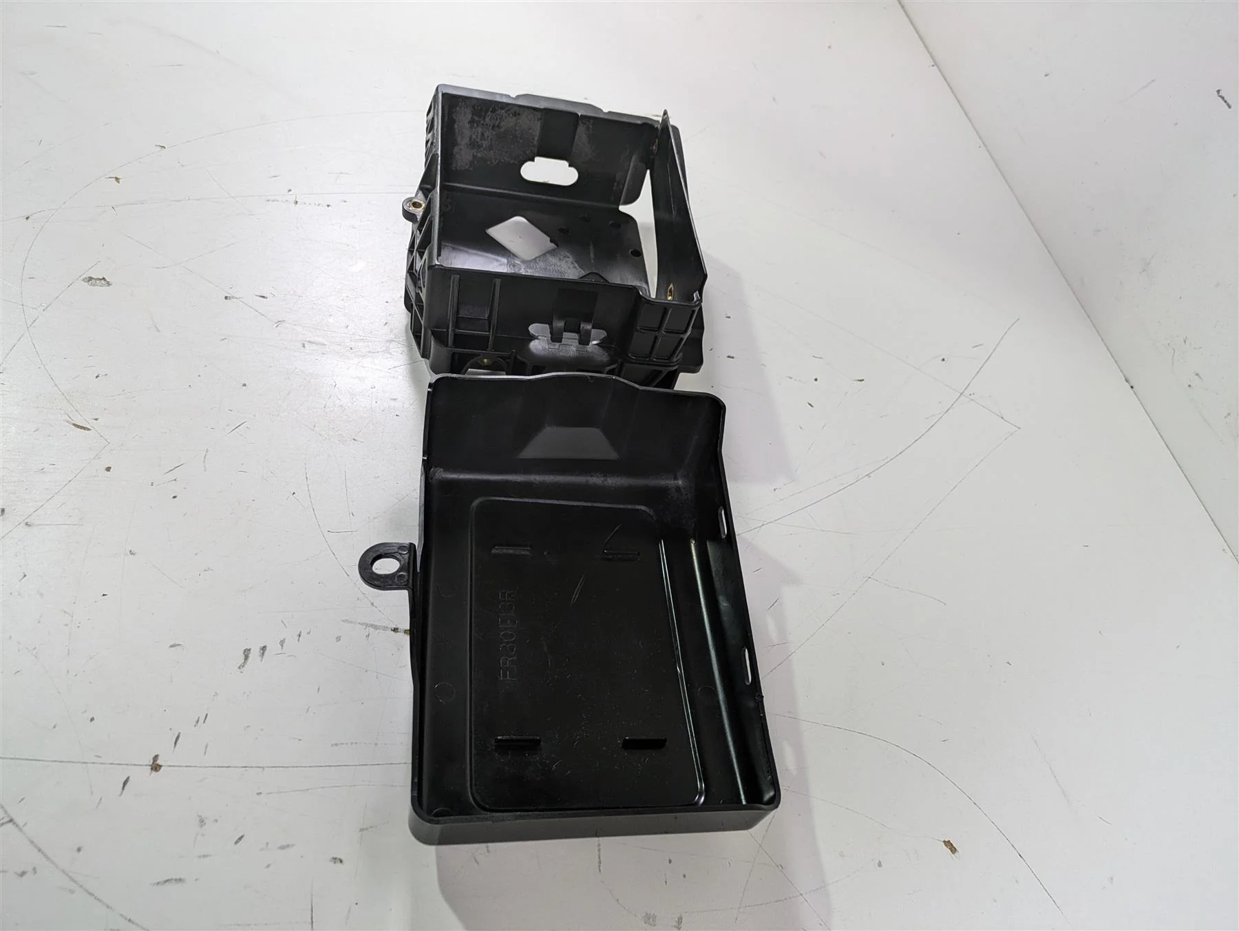 2015 Harley FXDL Dyna Low Rider Battery Tray & Black Cover 70379-06B - Image 4