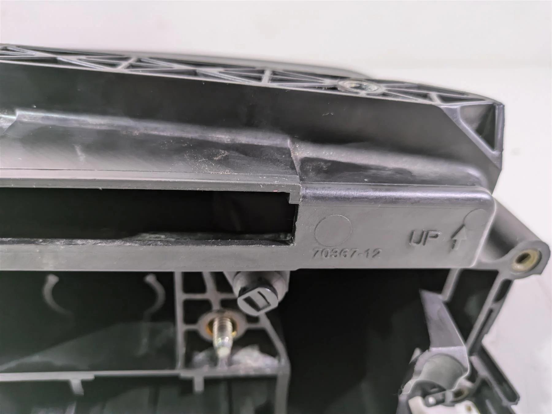 2015 Harley FXDL Dyna Low Rider Electric Holder Tray & Black Cover 70367-12 - Image 10