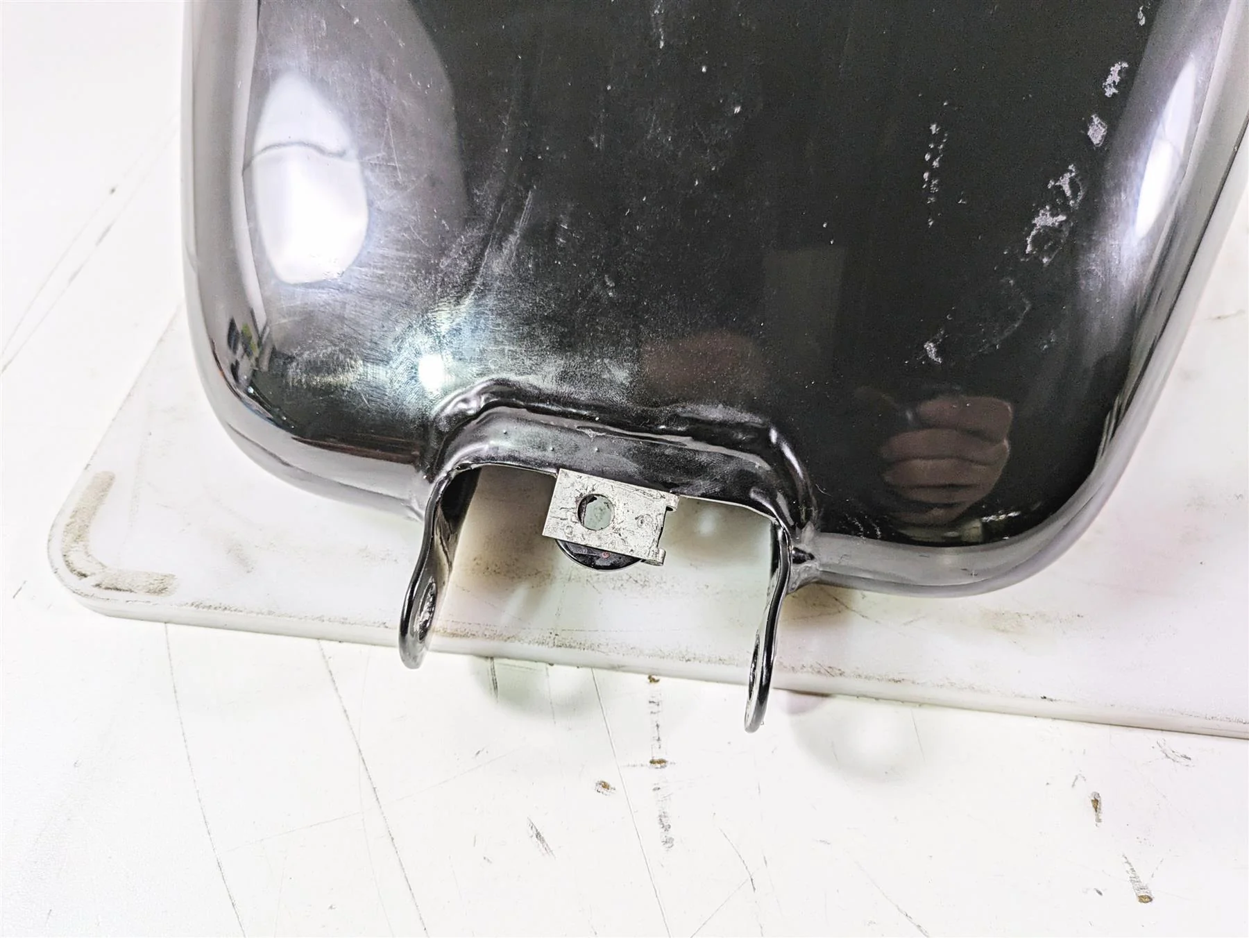 2015 Harley FXDL Dyna Low Rider Fuel Gas Petrol Tank -READ 61593-10 - Image 9