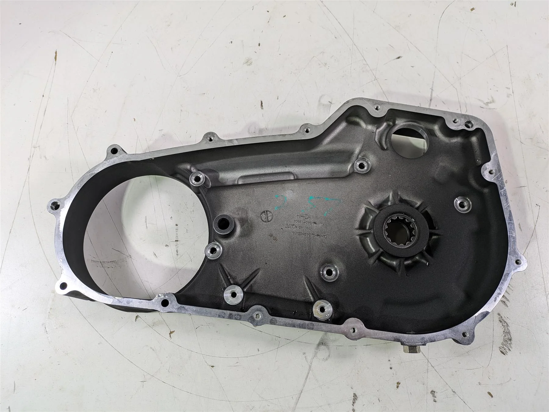 2015 Harley FXDL Dyna Low Rider Inner Primary Drive Clutch Cover -Mid 60661-06C - Image 9