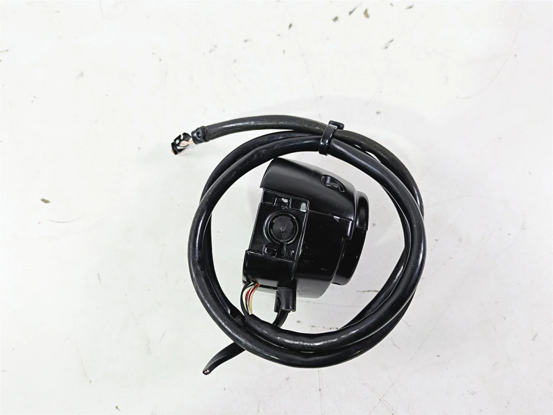 2015 Harley FXDL Dyna Low Rider Left Hand Control Switch -Read 72943-12A - Image 8