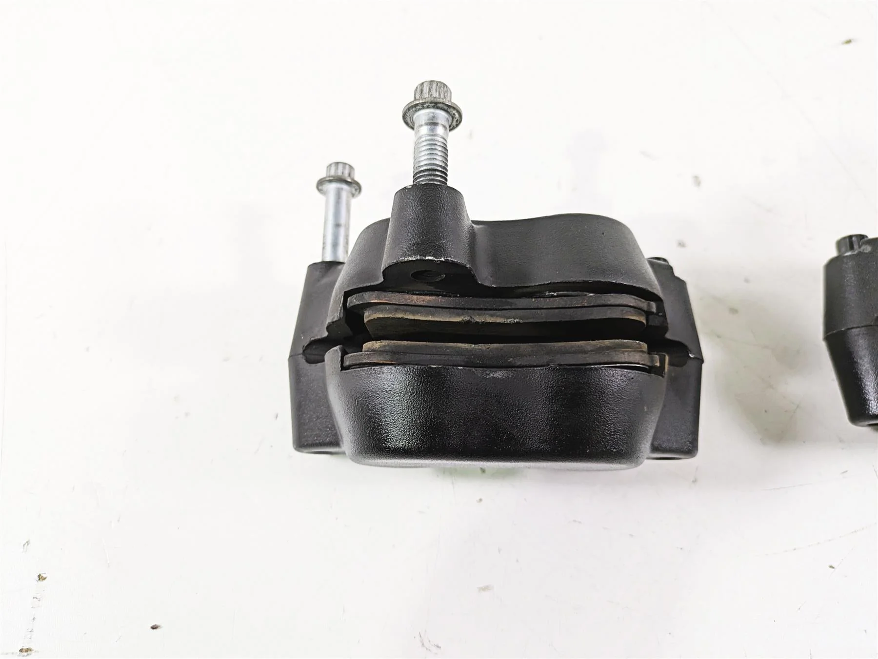 2015 Harley FXDL Dyna Low Rider Nice Dual Front Brake Caliper 41300001 41300002 - Image 11