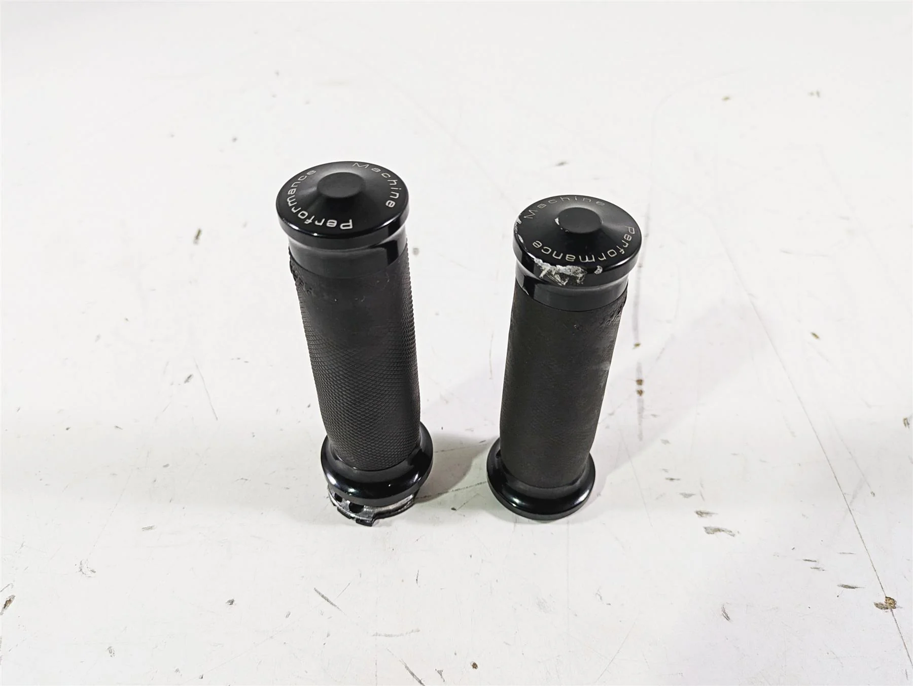 2015 Harley FXDL Dyna Low Rider Performance Machine Renthal Wrapped Grips 0063-2007-B