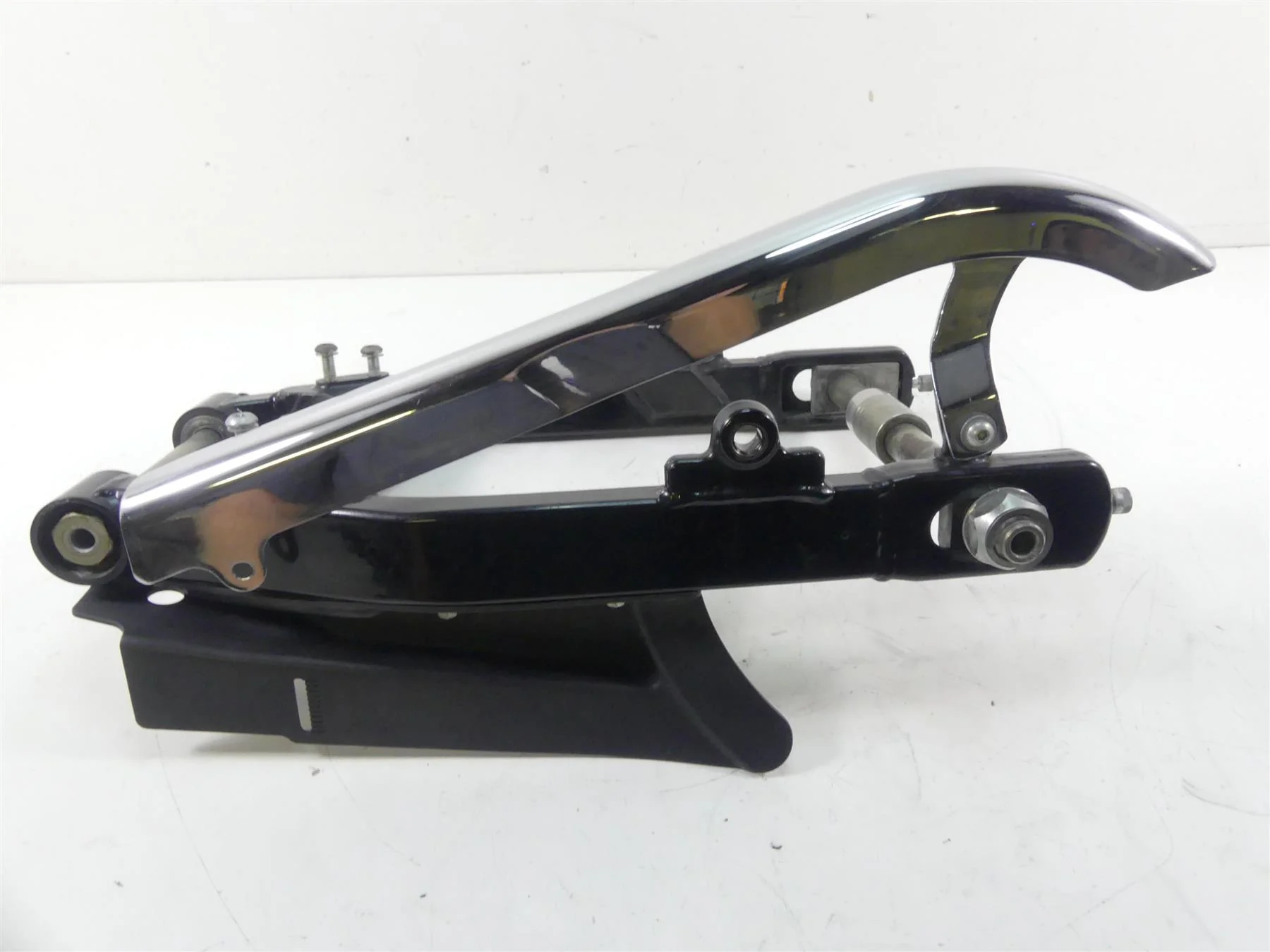 2015 Harley FXDL Dyna Low Rider Rear Swingarm & Belt Guards + 25mm Axle 47820-10 - Image 2