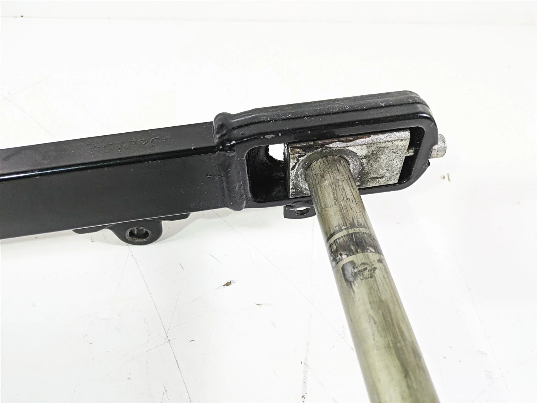 2015 Harley FXDL Dyna Low Rider Rear Swingarm & Belt Guards 25mm Axle 47820-10 - Image 11