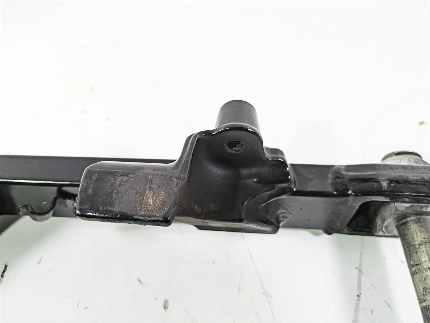 2015 Harley FXDL Dyna Low Rider Rear Swingarm & Belt Guards 25mm Axle 47820-10 - Image 8