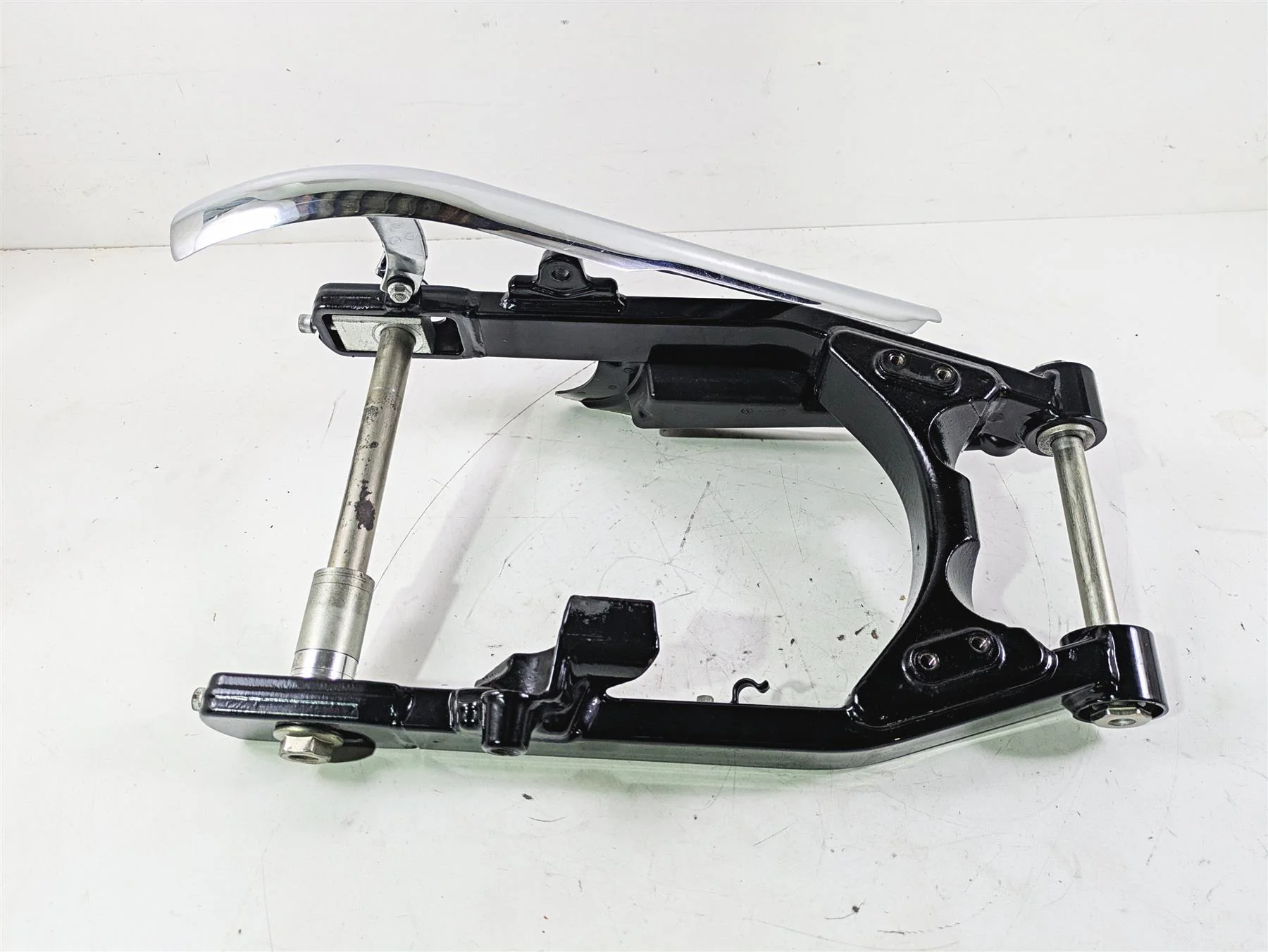 2015 Harley FXDL Dyna Low Rider Rear Swingarm & Belt Guards 47820-10