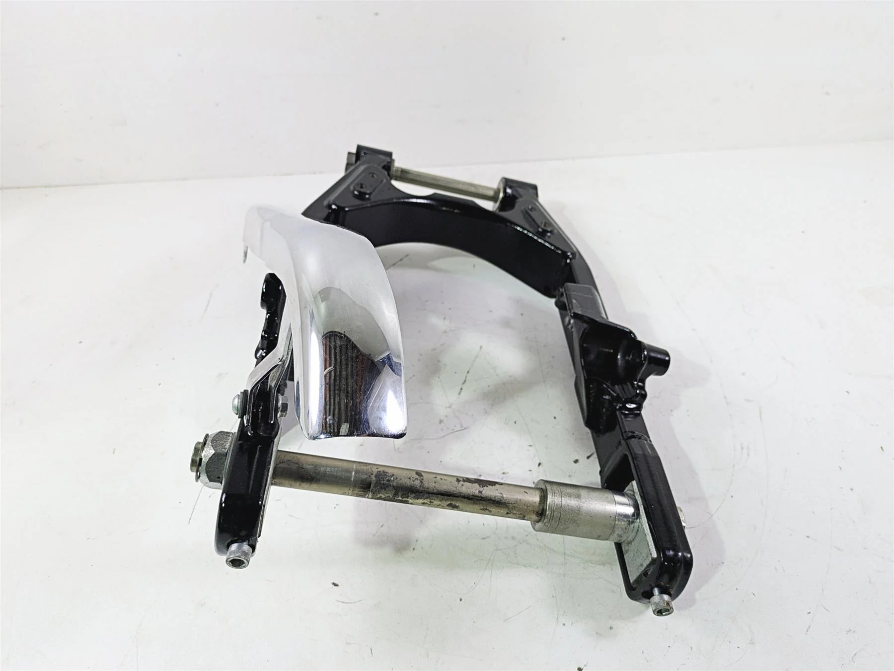 2015 Harley FXDL Dyna Low Rider Rear Swingarm & Belt Guards 47820-10 - Image 2