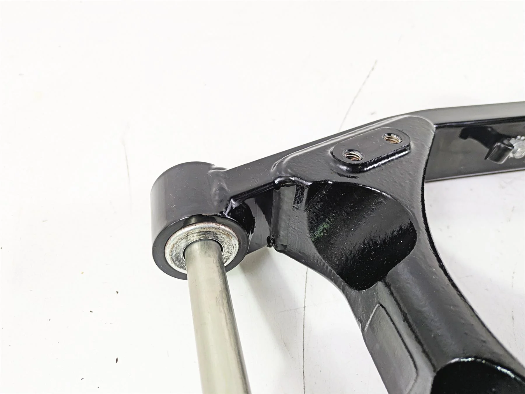 2015 Harley FXDL Dyna Low Rider Rear Swingarm & Belt Guards 47820-10 - Image 8