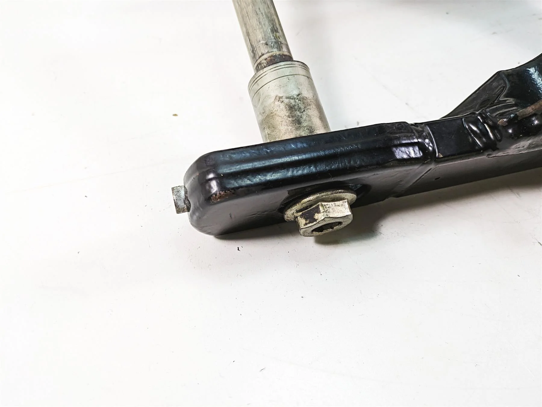 2015 Harley FXDL Dyna Low Rider Rear Swingarm Swing Arm & Belt Guards 47820-10 - Image 10