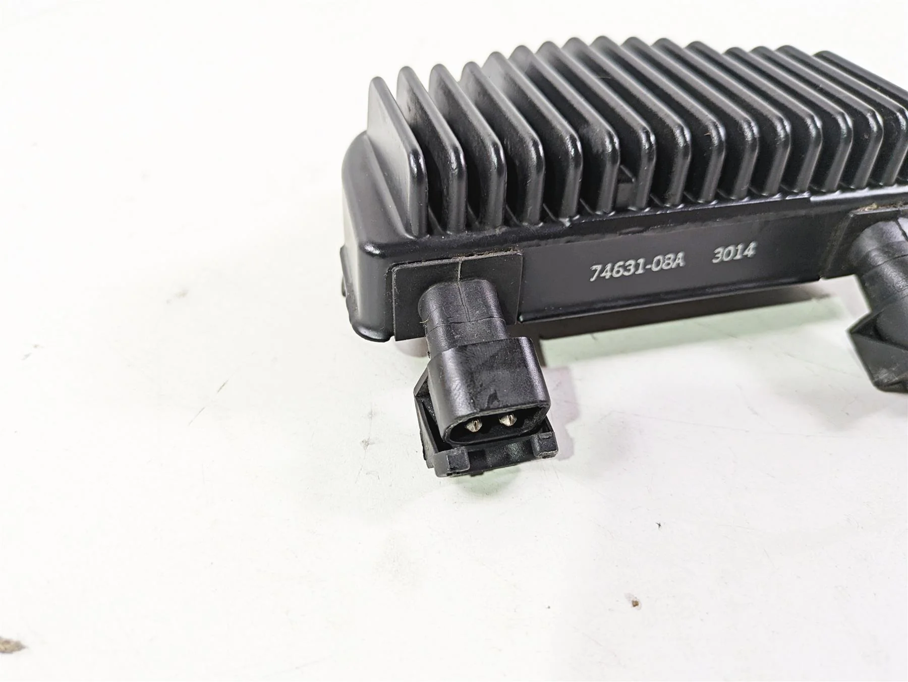 2015 Harley FXDL Dyna Low Rider Rectifier Voltage Regulator 74631-08A - Image 4