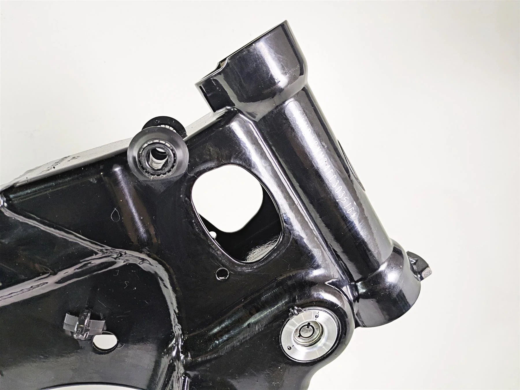 2015 Harley FXDL Dyna Low Rider Straight Main 29dgr Frame Chassis With Texas Salvage Title 47745-06B - Image 2