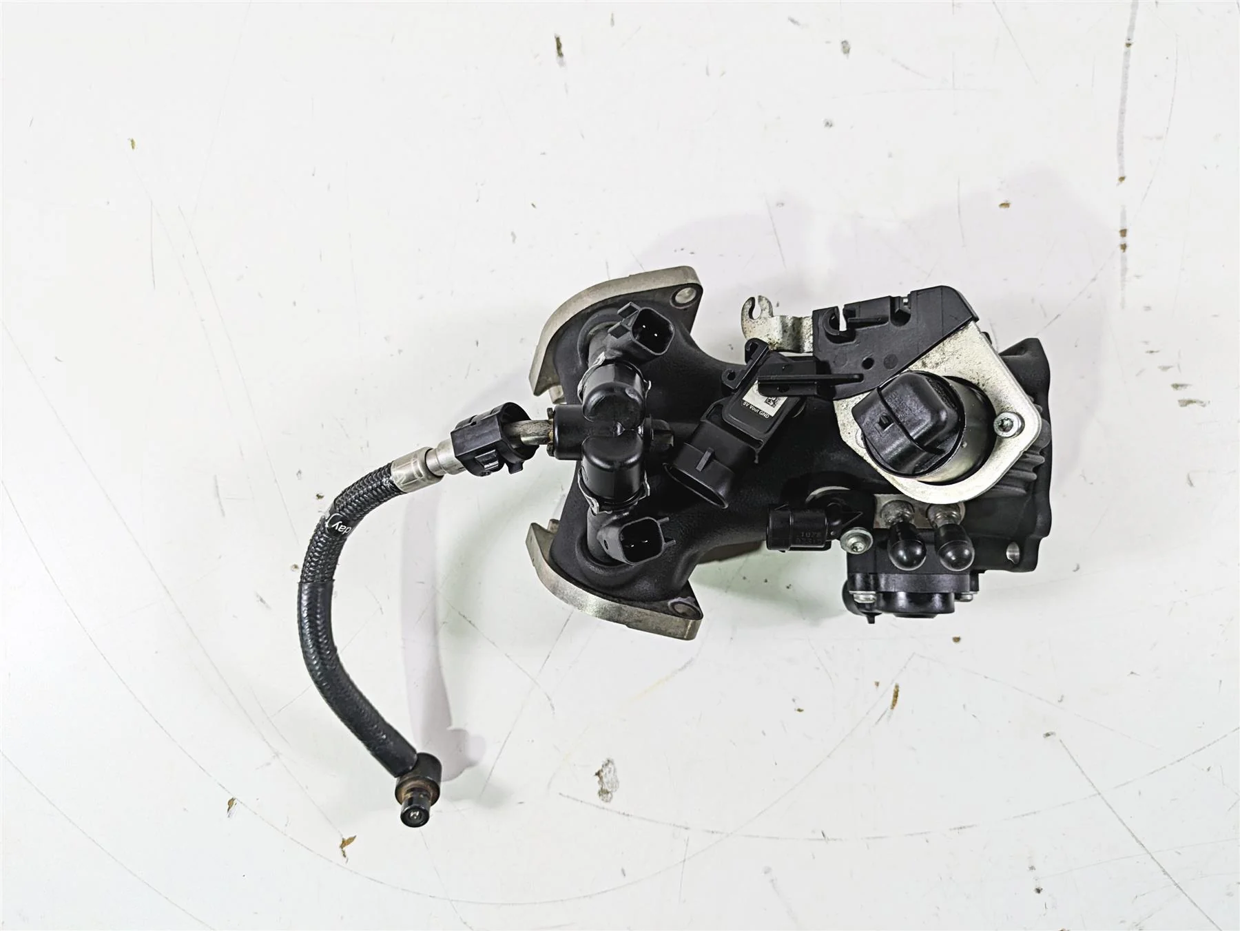 2015 Harley FXDL Dyna Low Rider Throttle Body Fuel Injectors 27708-06B 27708-10A - Image 5