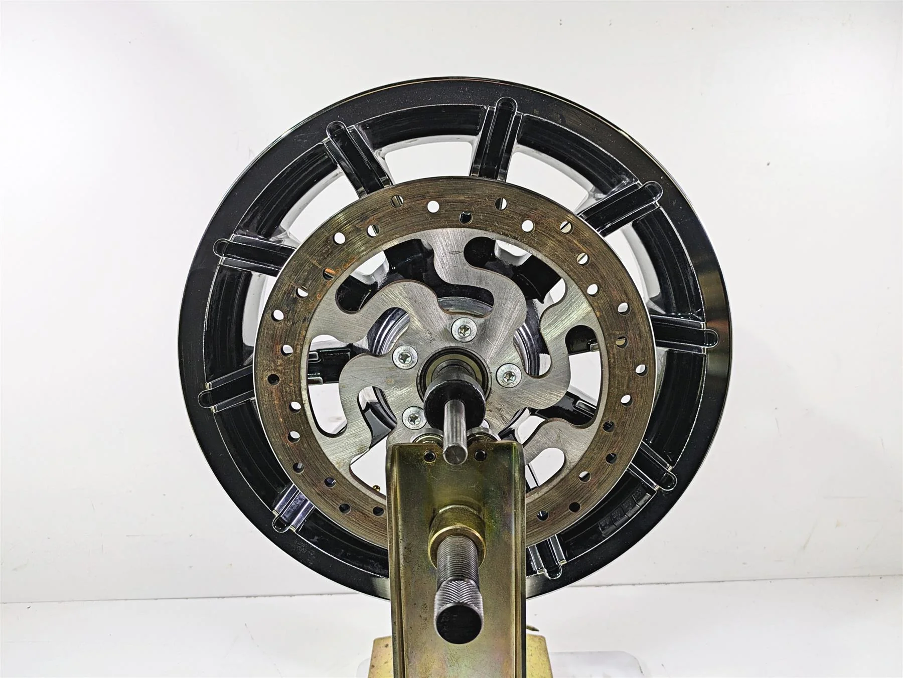 2015 Harley Touring FLHTKL E -Glide Low 16x5 Rear Wheel Impeller 10Sp 40900391 - Image 5