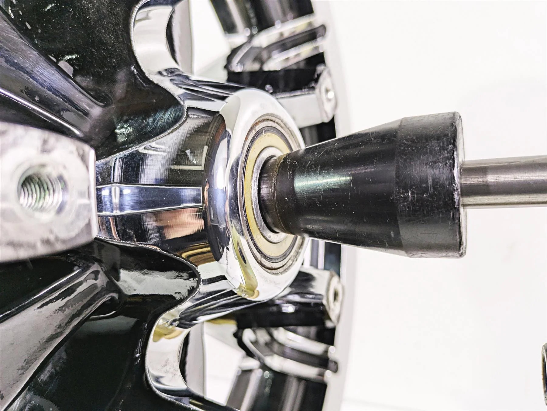 2015 Harley Touring FLHTKL E -Glide Low 17x3 Front Wheel Impeller 10Sp 43300386 - Image 5
