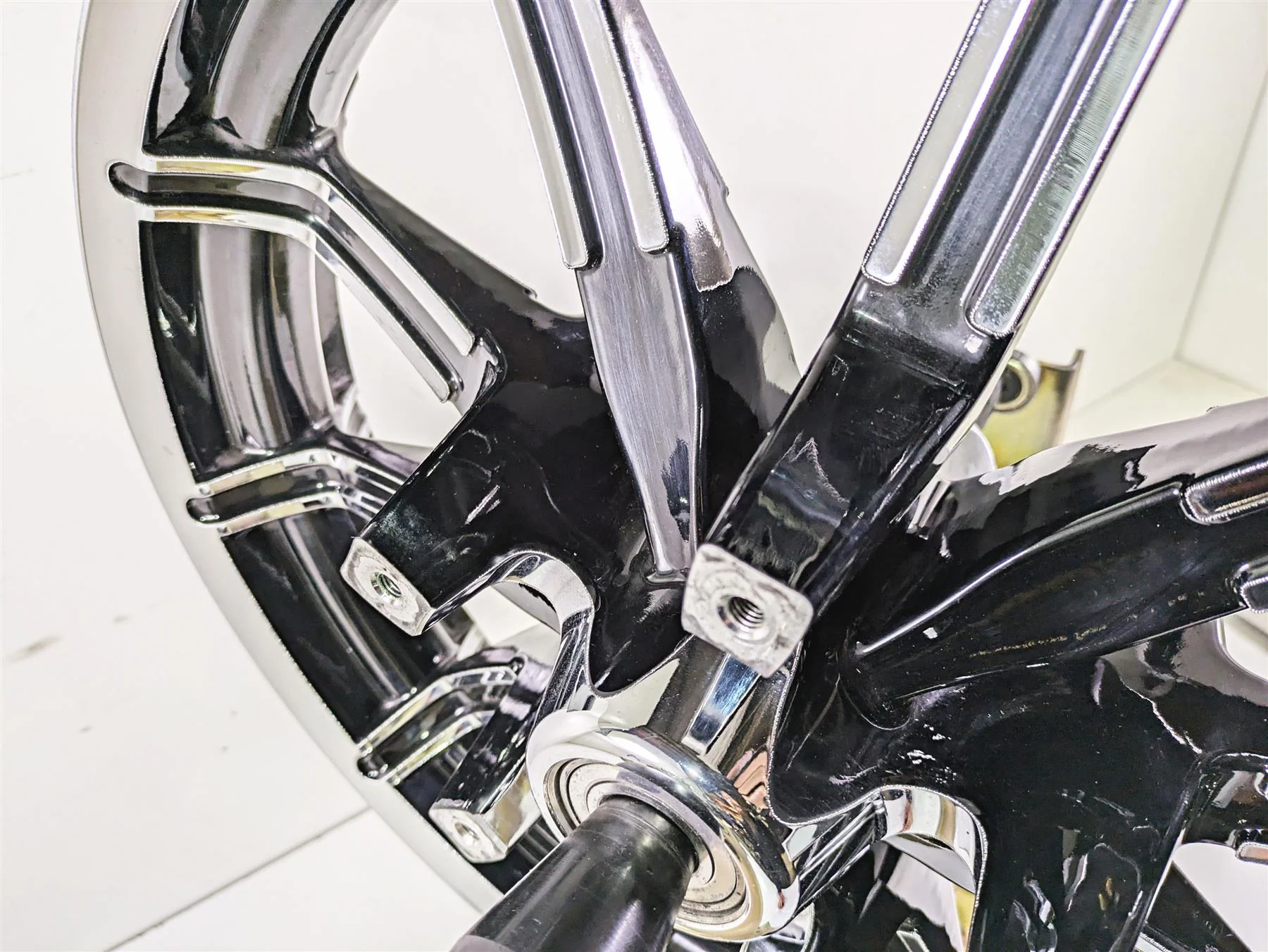 2015 Harley Touring FLHTKL E -Glide Low 17x3 Front Wheel Impeller 10Sp 43300386 - Image 9