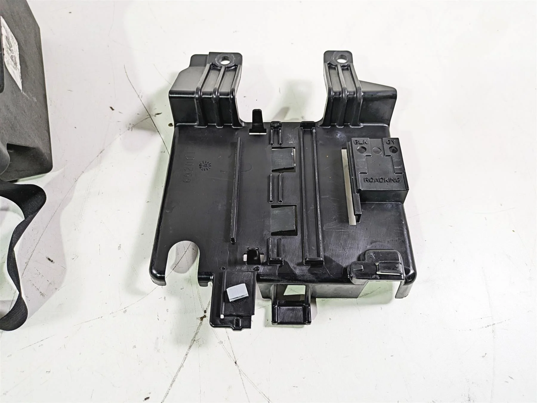 2015 Harley Touring FLHTKL E -Glide Low Battery & Electrical Holders 66000010A - Image 3