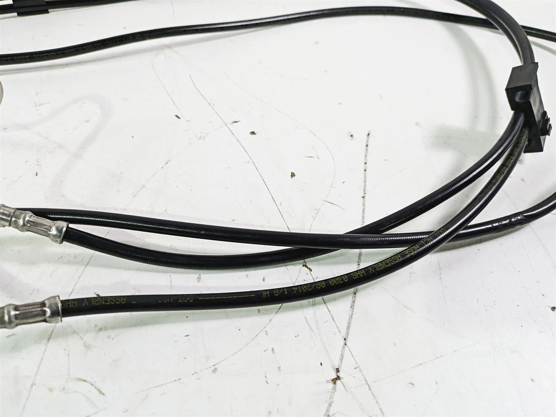 2015 Harley Touring FLHTKL E -Glide Low Front Abs Brake Line Hose Set 41800544 - Image 11