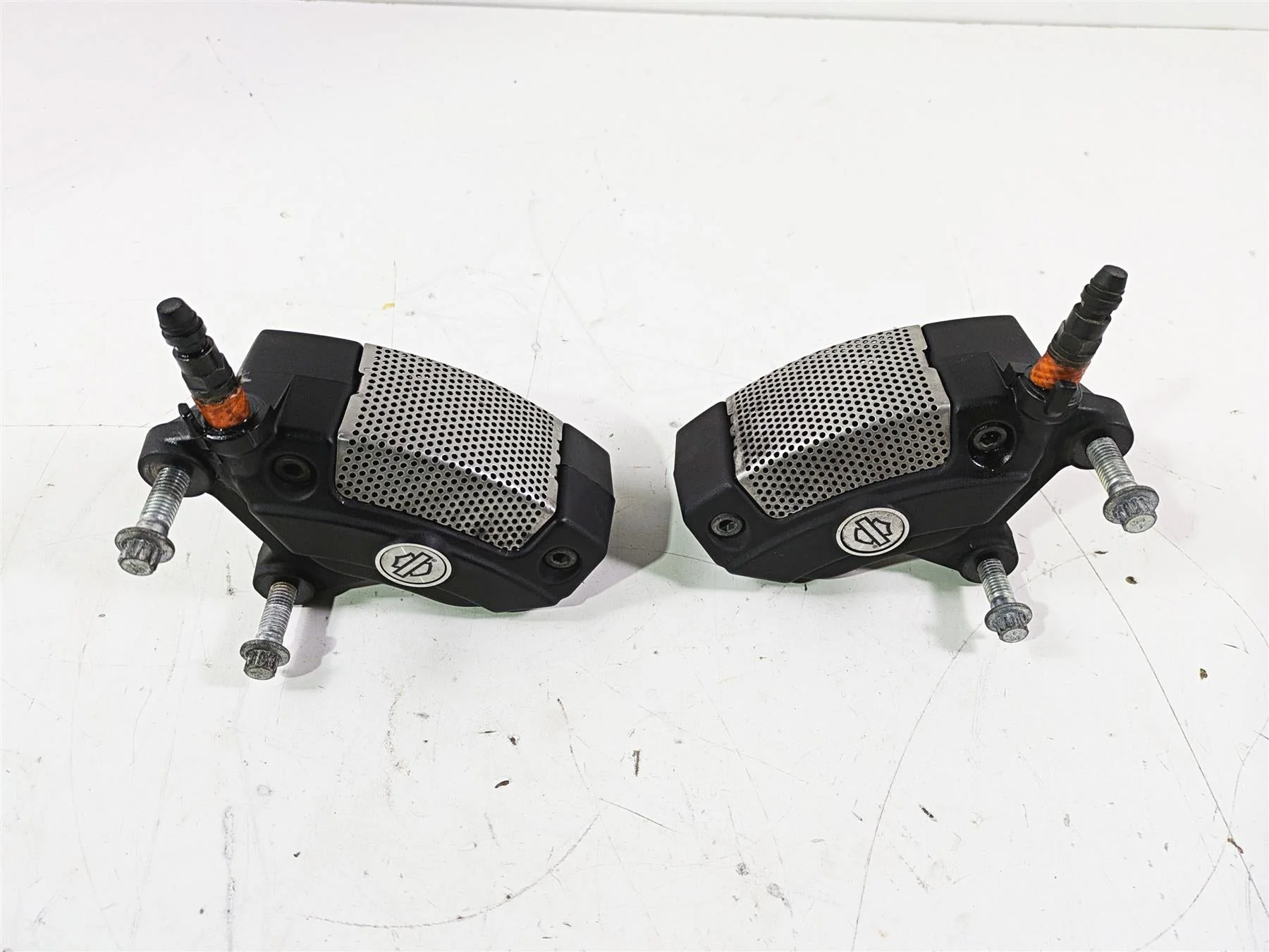 2015 Harley Touring FLHTKL E -Glide Low Front Brake Caliper Set 43027-08