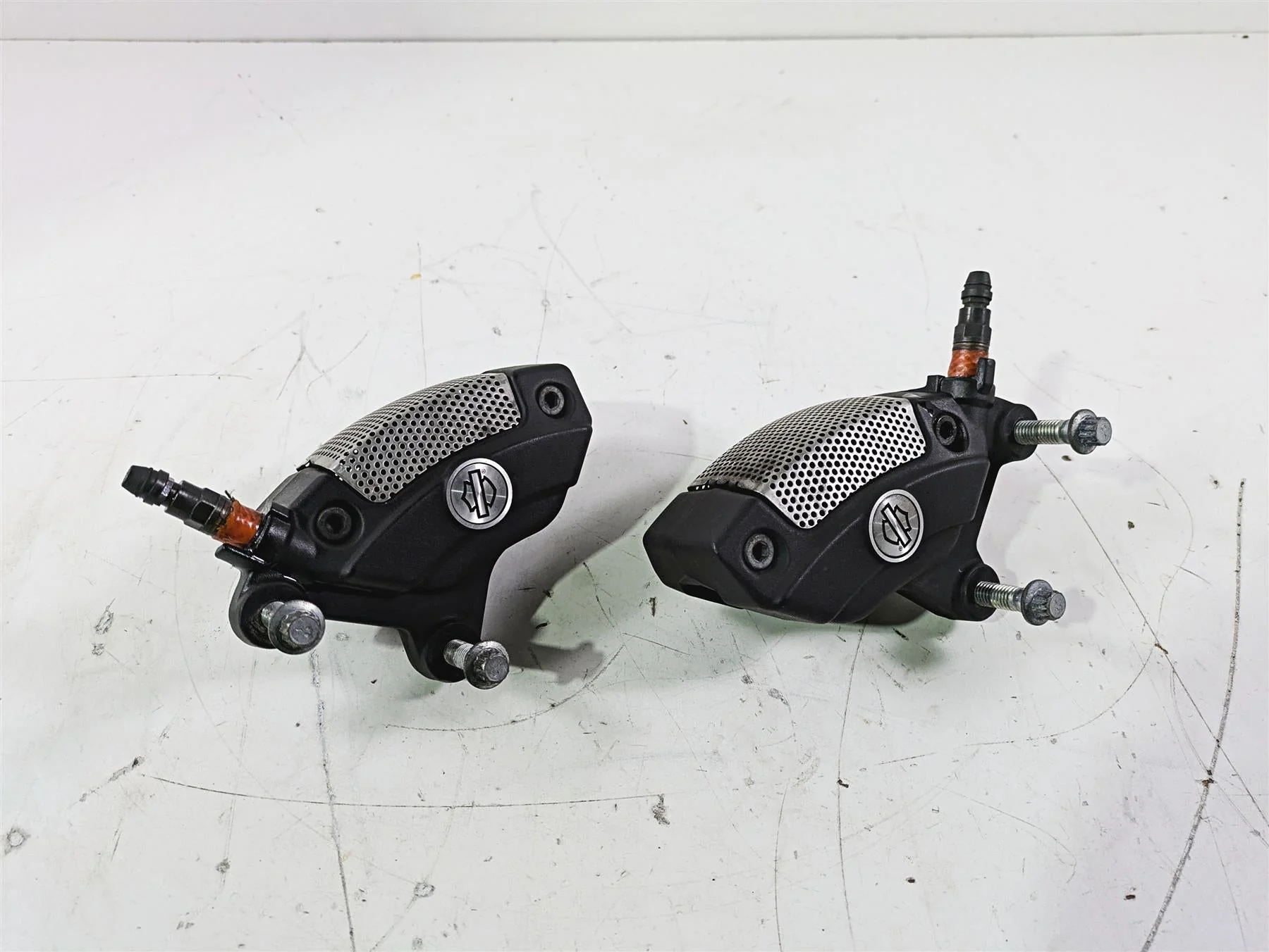 2015 Harley Touring FLHTKL E -Glide Low Front Brake Caliper Set 43027-08 - Image 12