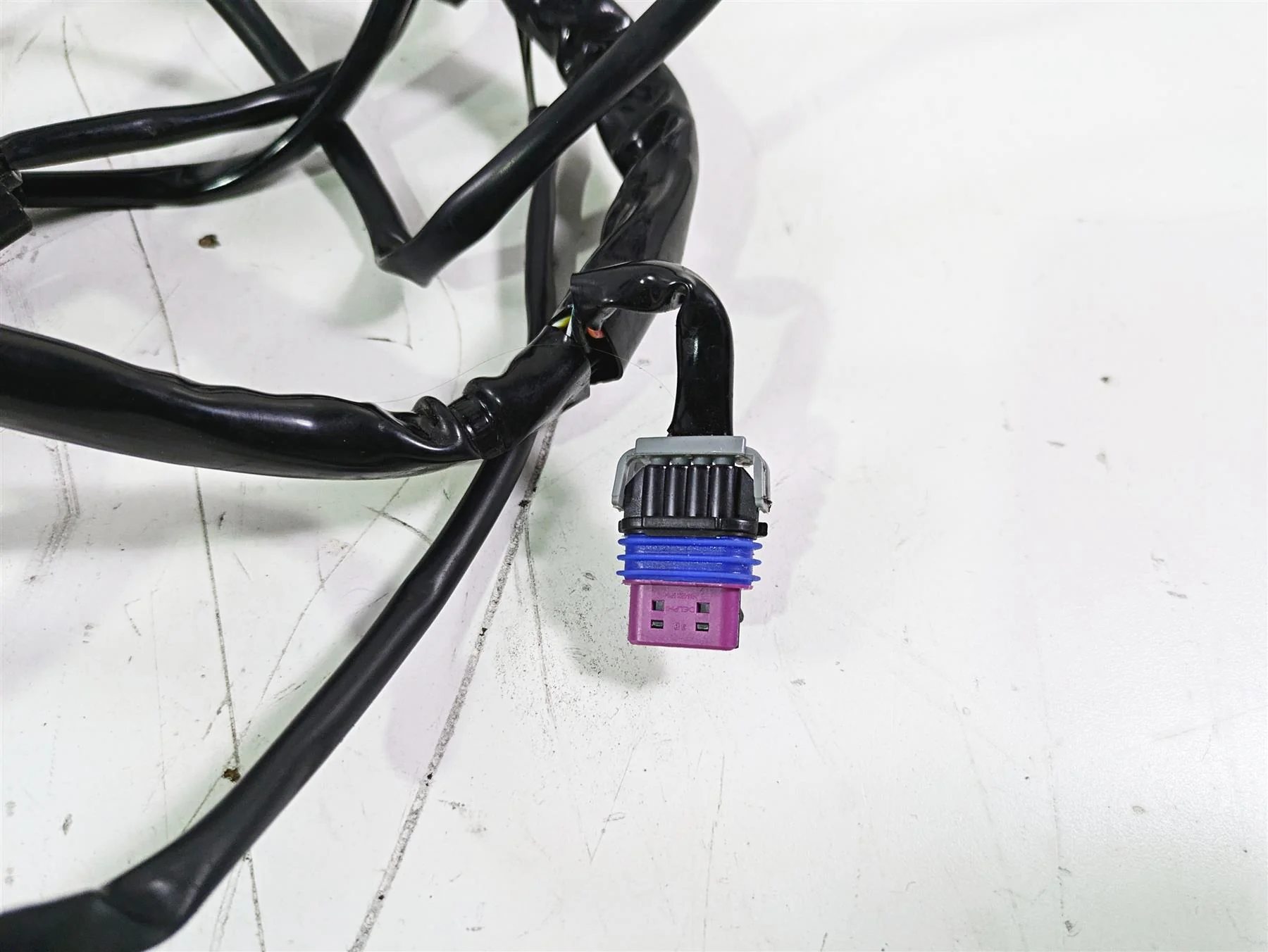2015 Harley Touring FLHTKL E -Glide Low Front Gauges Fairing Wiring 69200121A - Image 5