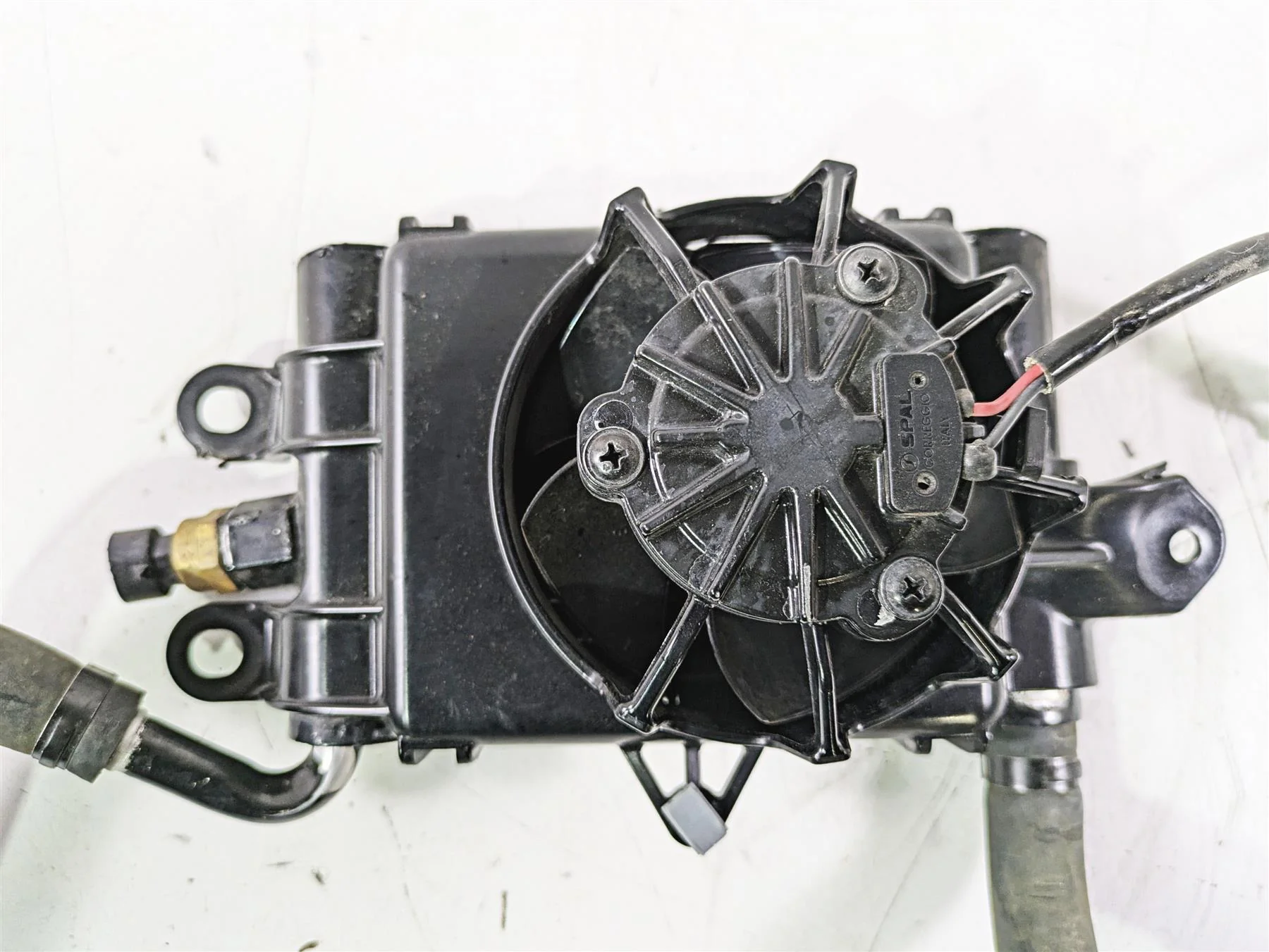 2015 Harley Touring FLHTKL E -Glide Low Left Radiator Fan Set -Read 26800004D - Image 5