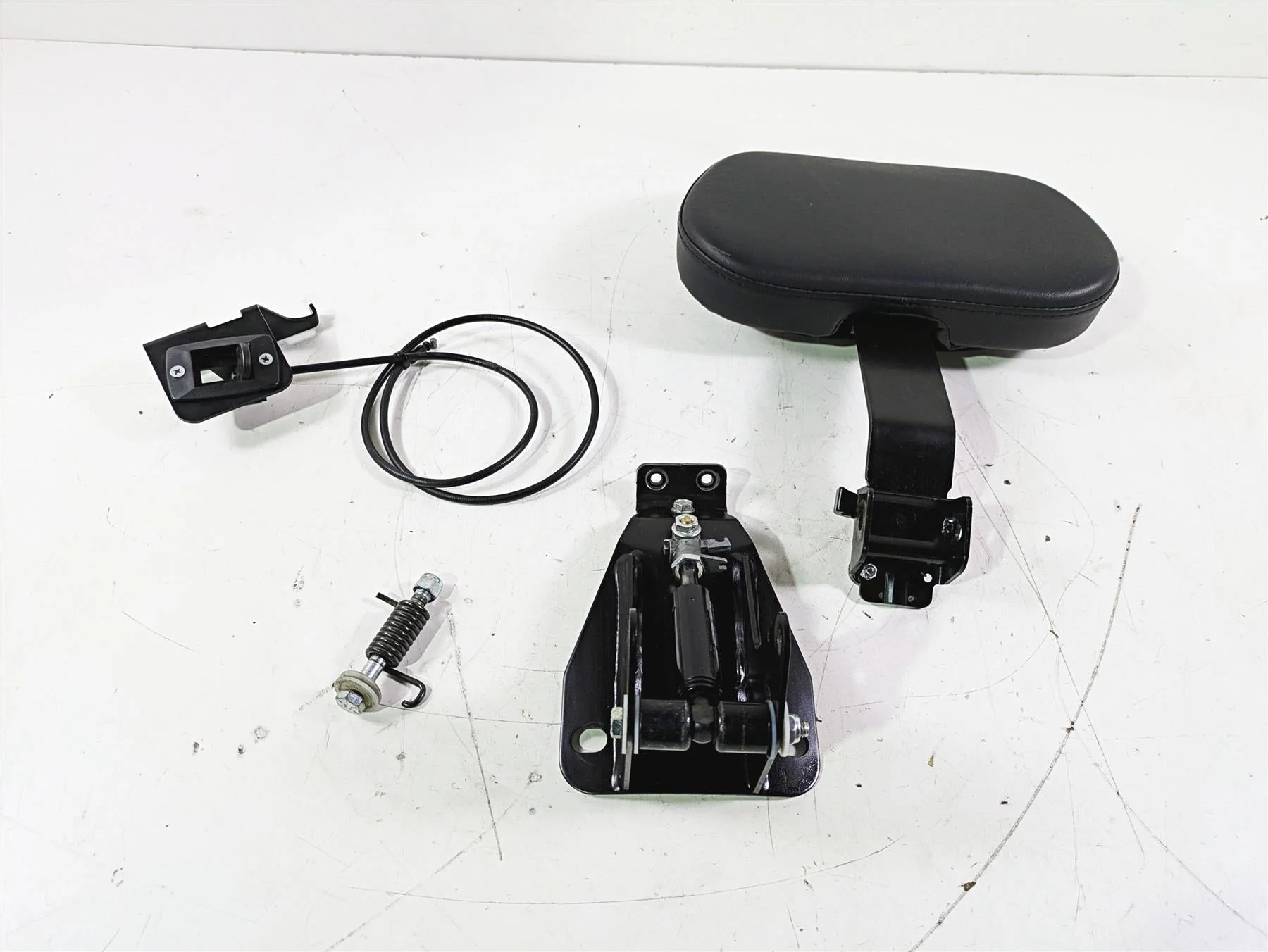 2015 Harley Touring FLHTKL E -Glide Low Main Driver Rider Front Backrest