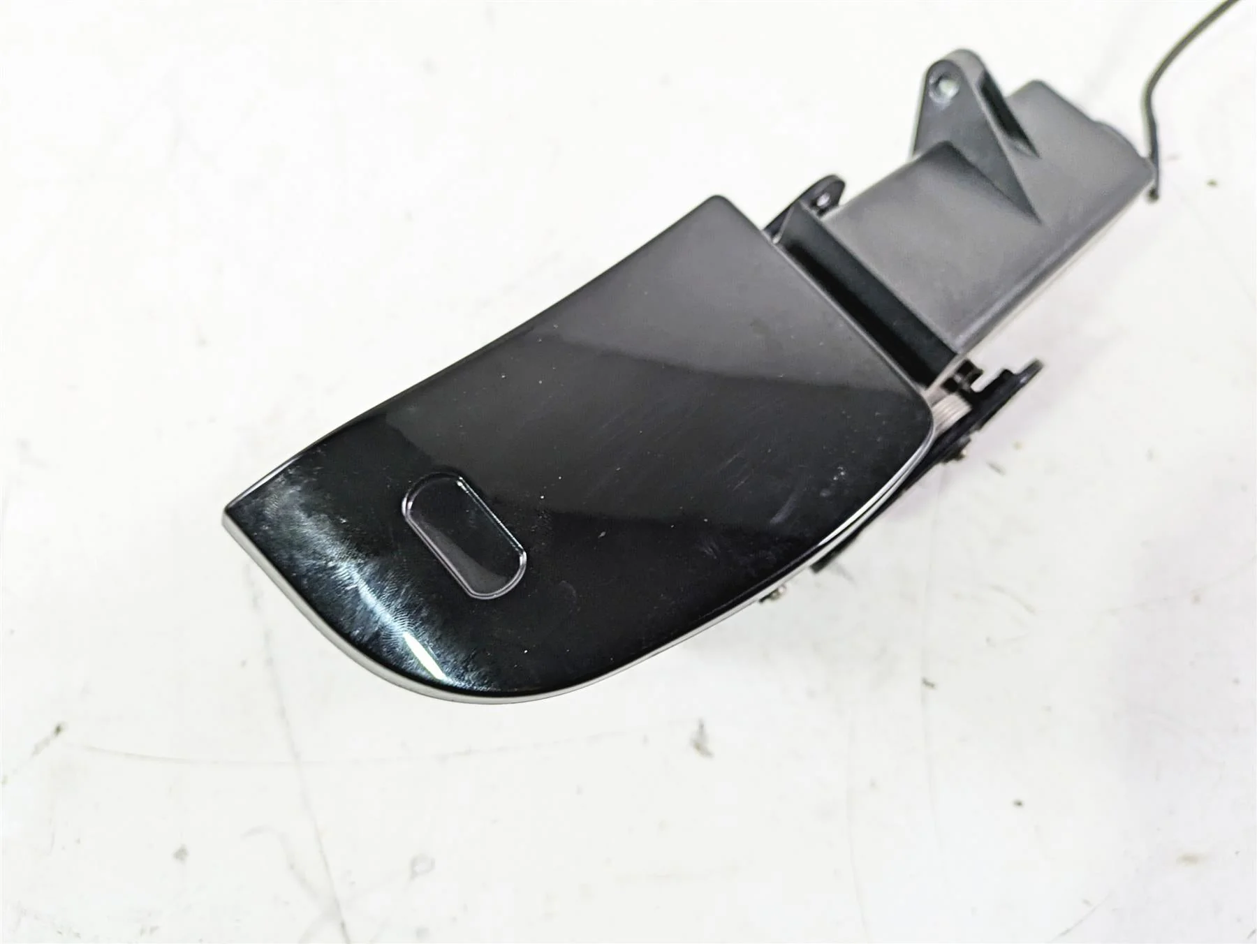 2015 Harley Touring FLHTKL E -Glide Low Media Phone Compartment Box 76000107A - Image 11