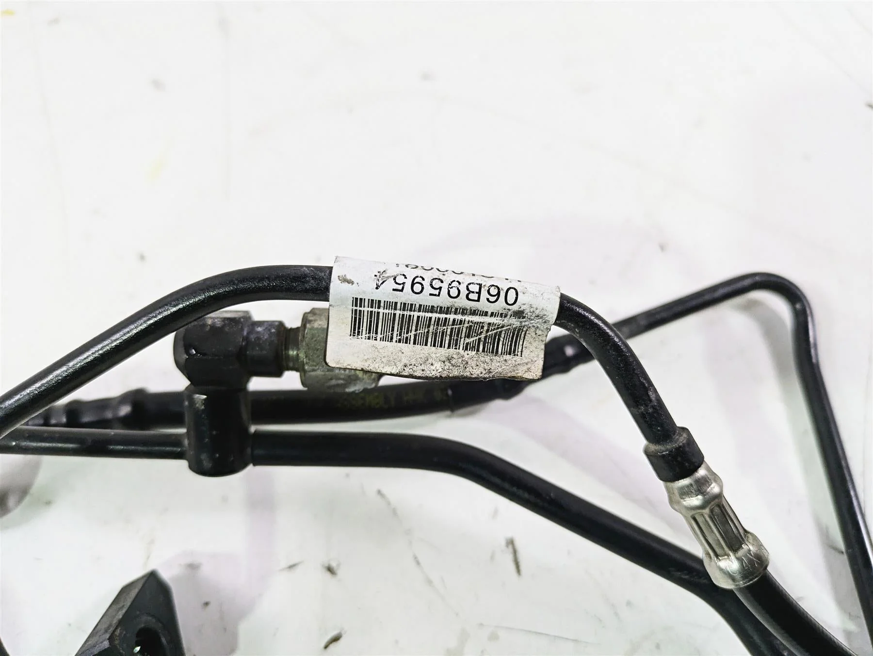 2015 Harley Touring FLHTKL E -Glide Low Rear Abs Brake Line Set 41800012 - Image 6