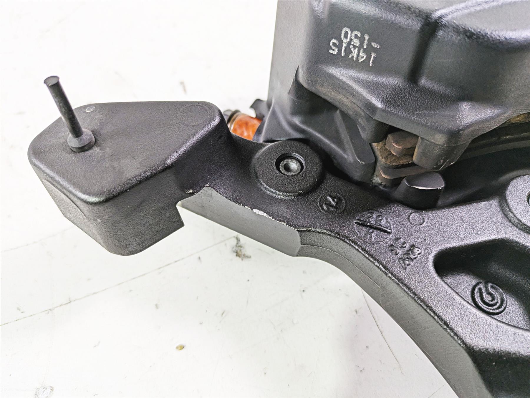 2015 Harley Touring FLHTKL E -Glide Low Rear Brake Caliper & Bracket 44080-08C - Image 11
