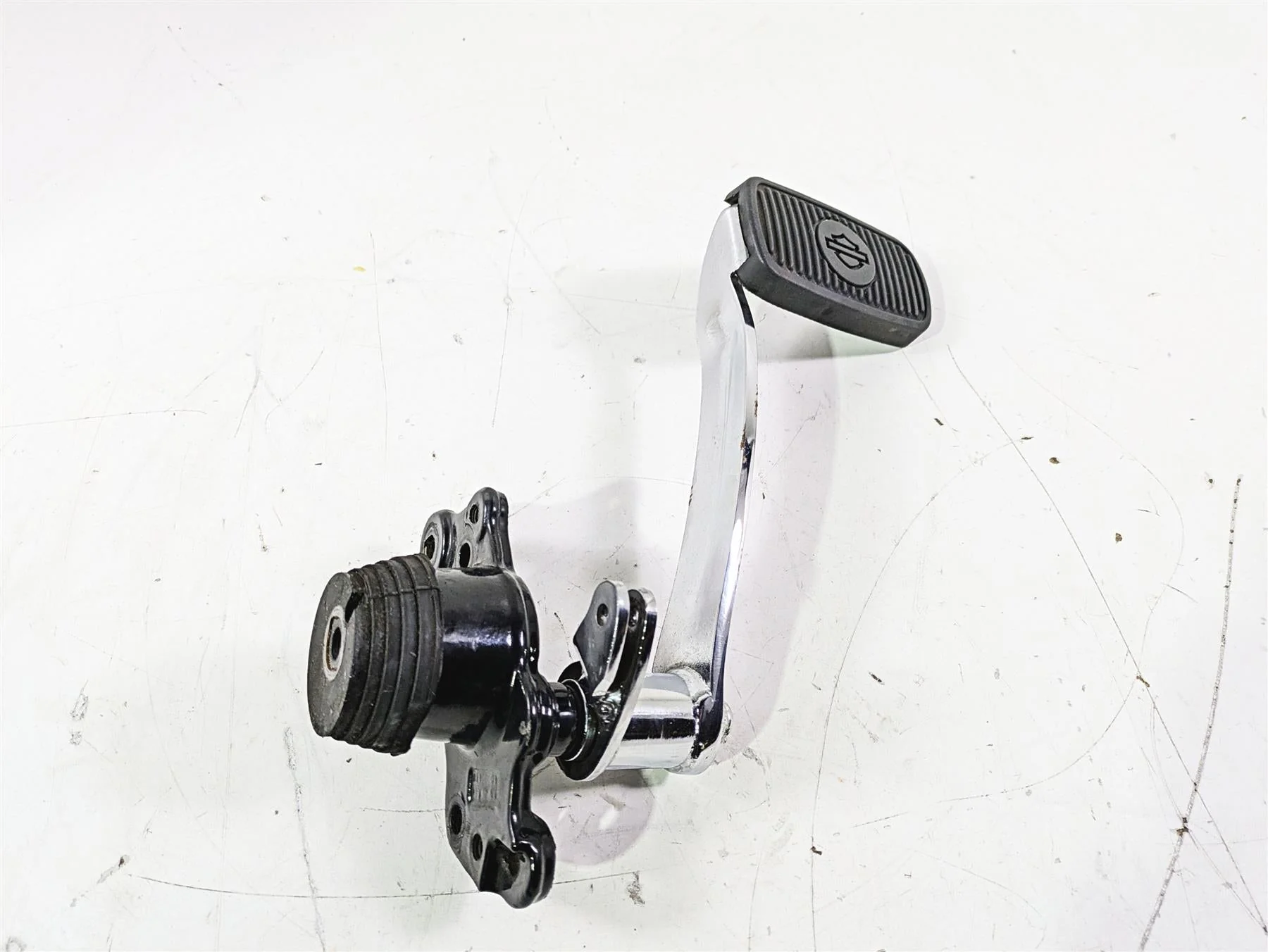 2015 Harley Touring FLHTKL E -Glide Low Right Brake Lever Pedal Set 50600067