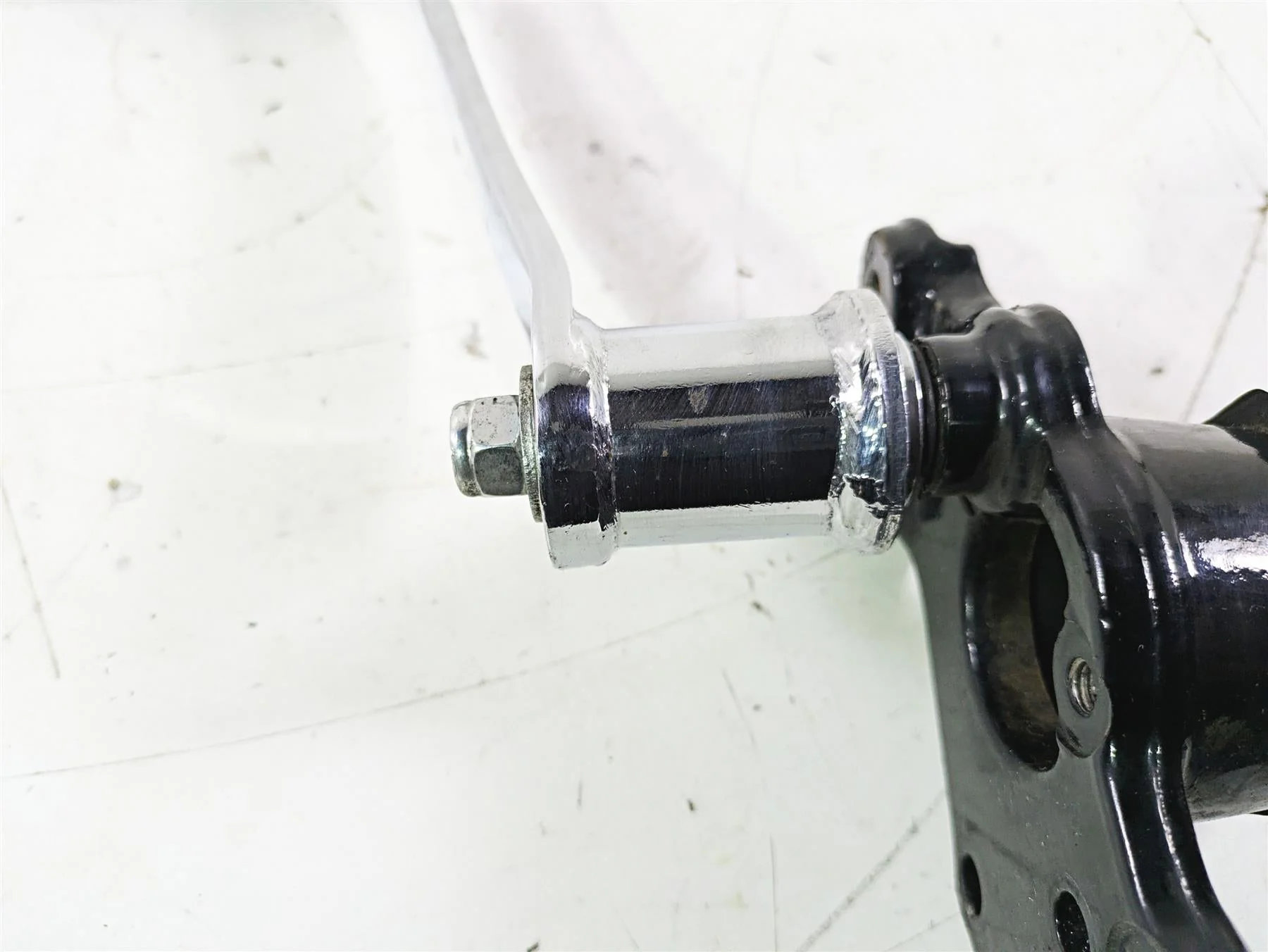 2015 Harley Touring FLHTKL E -Glide Low Right Brake Lever Pedal Set 50600067 - Image 9
