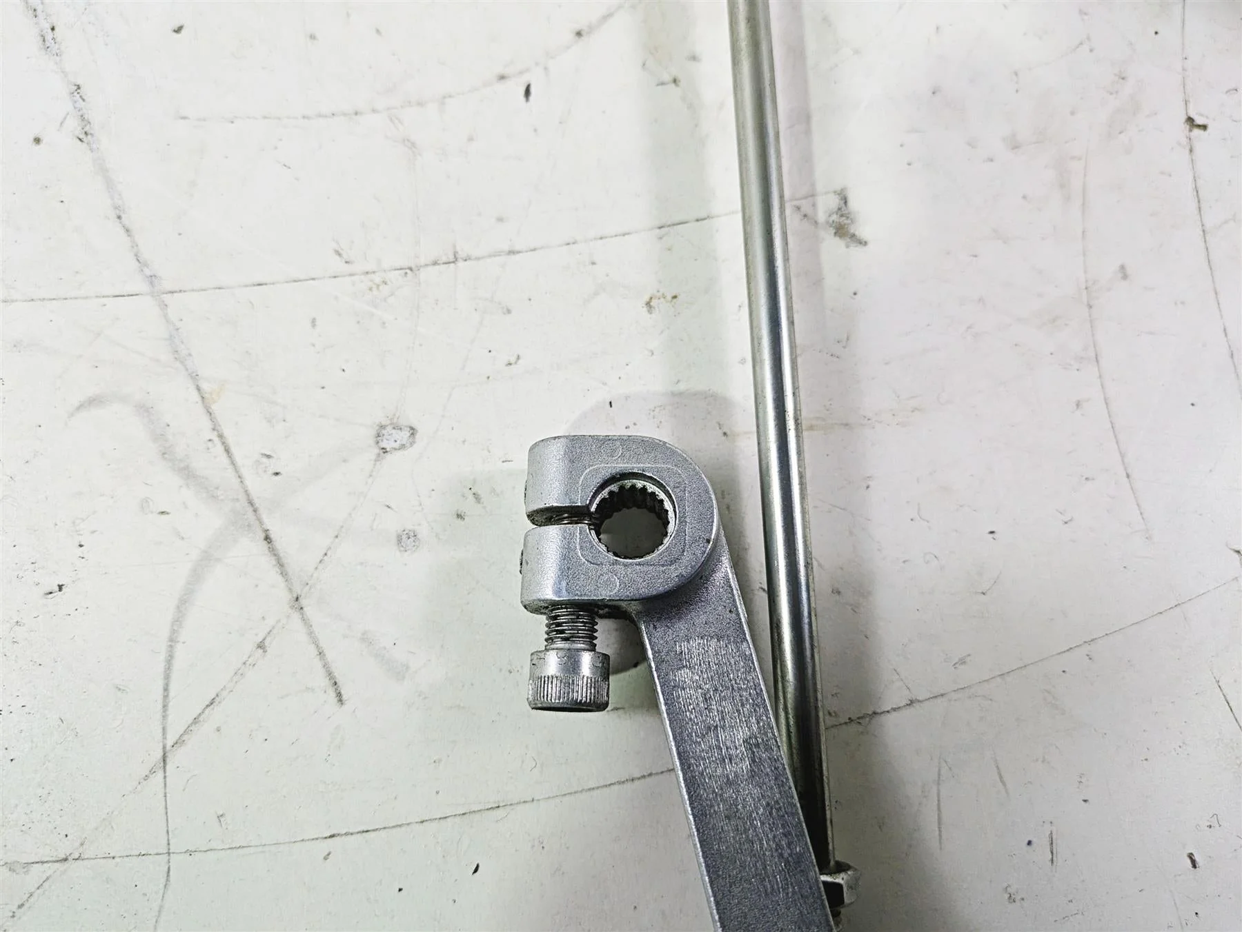 2015 Harley Touring FLHTKL E -Glide Low Shift Lever Gear Shifter 33895-82E - Image 12