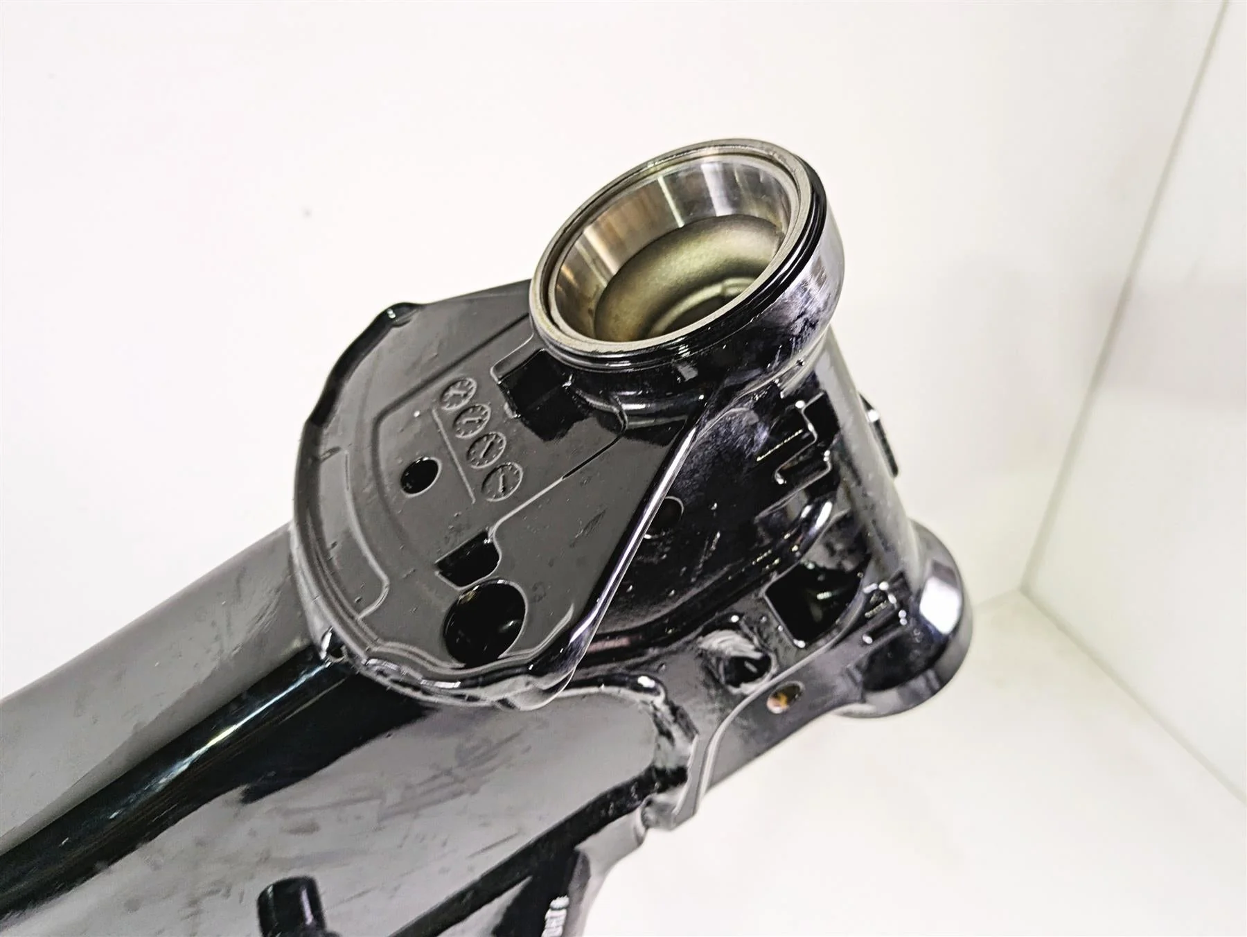 2015 Harley Touring FLHTKL E -Glide Low Straight Main Frame Chassis  With Salvage Louisiana Title 47900-14BHP - Image 3