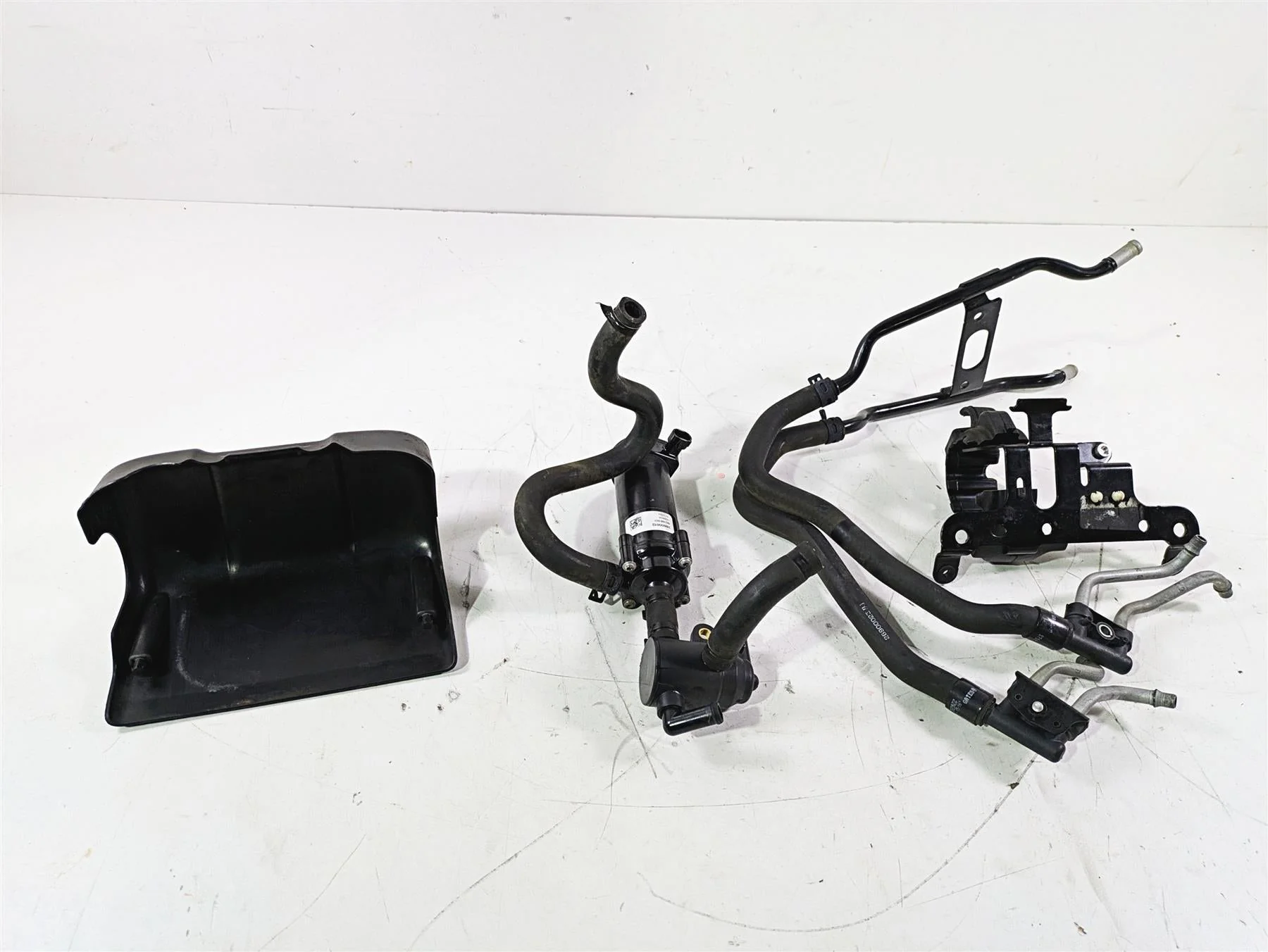 2015 Harley Touring FLHTKL E -Glide Low Water Pump & Cooling Lines Set 26600012 - Image 10