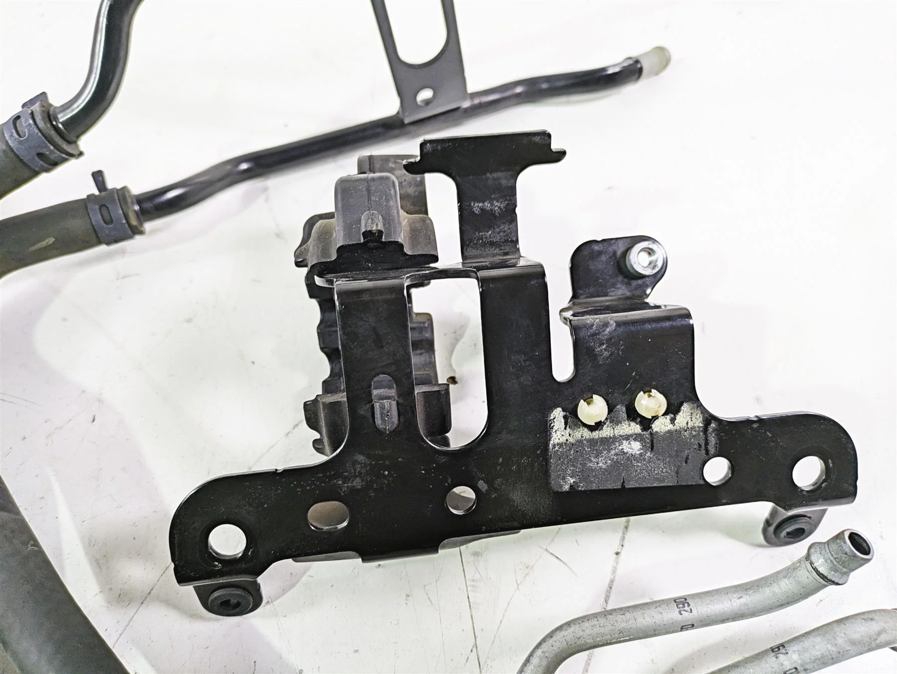 2015 Harley Touring FLHTKL E -Glide Low Water Pump & Cooling Lines Set 26600012 - Image 11
