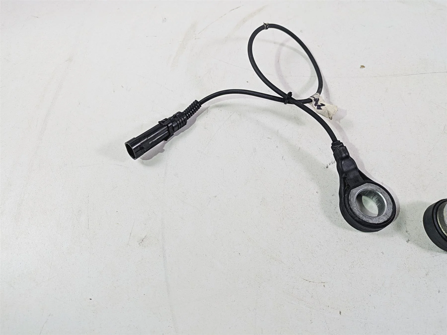 2015 Harley Touring FLHTKL Electra Glide Abs Brake Speed Sensor Set 40615-08 - Image 6