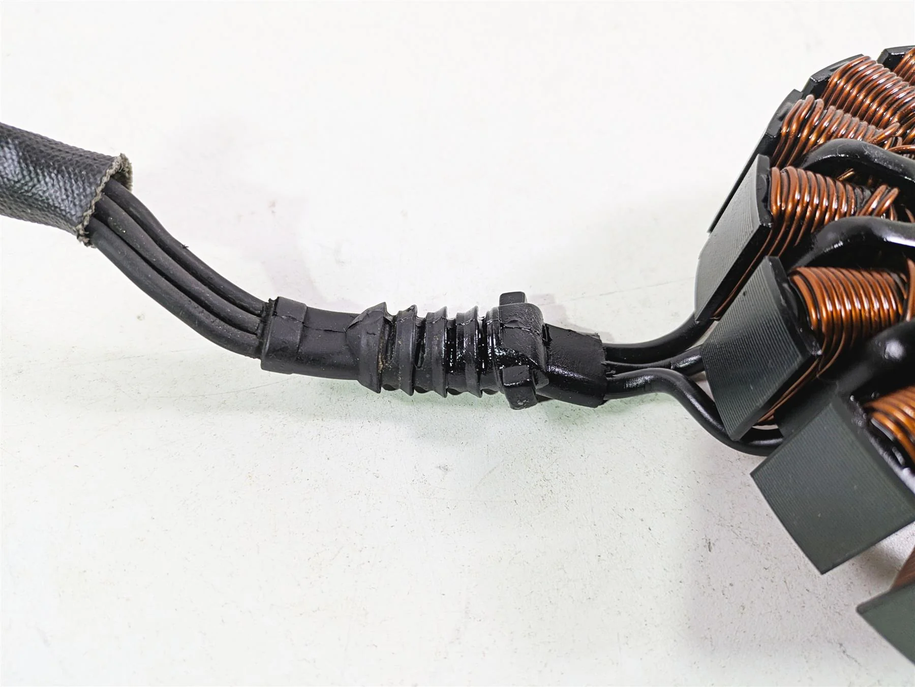 2015 Harley Touring FLHTKL Electra Glide Alternator Generator Stator 29987-06D - Image 10