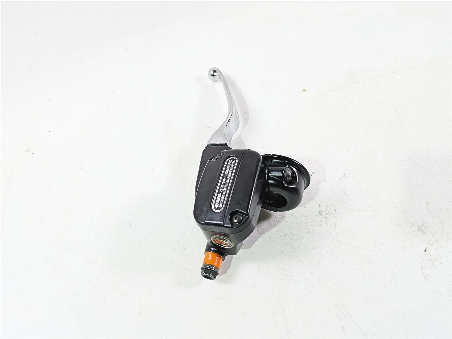 2015 Harley Touring FLHTKL Electra Glide Front Brake Master Cylinder 44551-08F - Image 6
