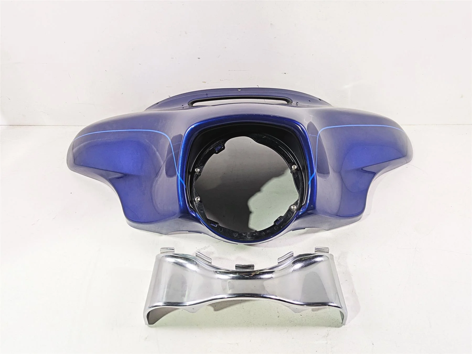 2015 Harley Touring FLHTKL Electra Glide Front Outer Nose Fairing Cover 57000383 - Image 12