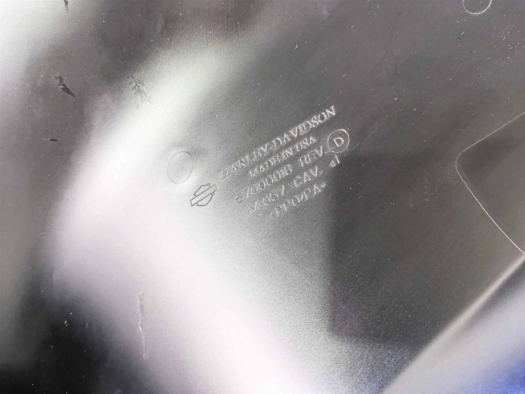 2015 Harley Touring FLHTKL Electra Glide Front Outer Nose Fairing Cover 57000383 - Image 9